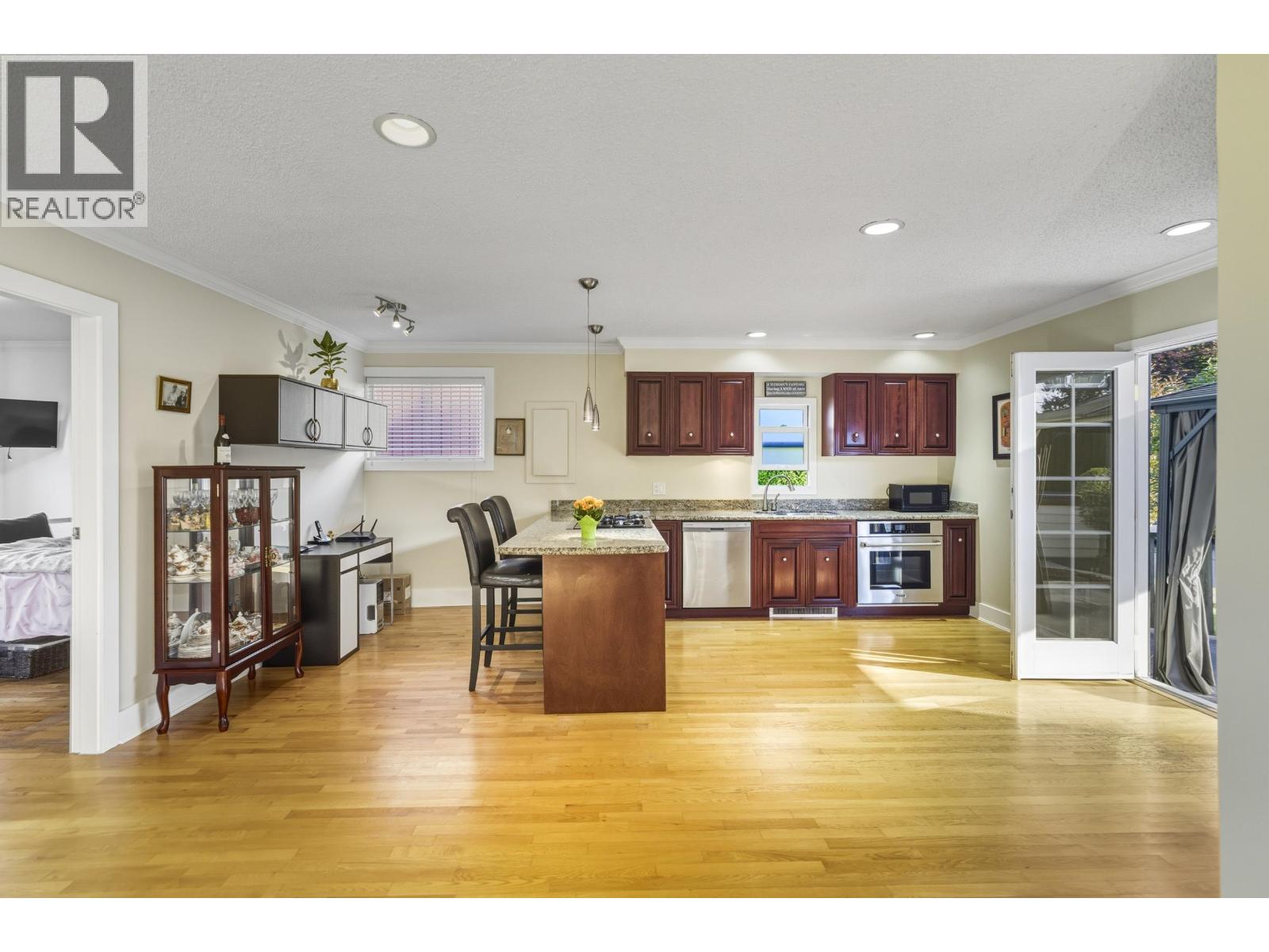 715 KILKEEL PLACE, North Vancouver