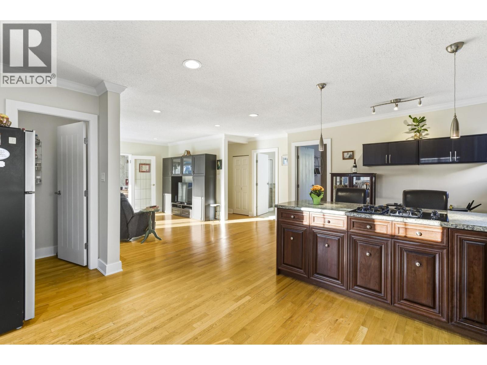 715 KILKEEL PLACE, North Vancouver