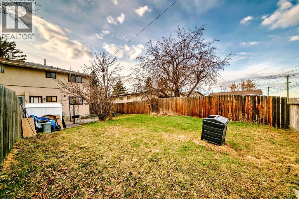 Single Family House for Sale in  Penedo Way SE Penbrooke Meadows Calgary 