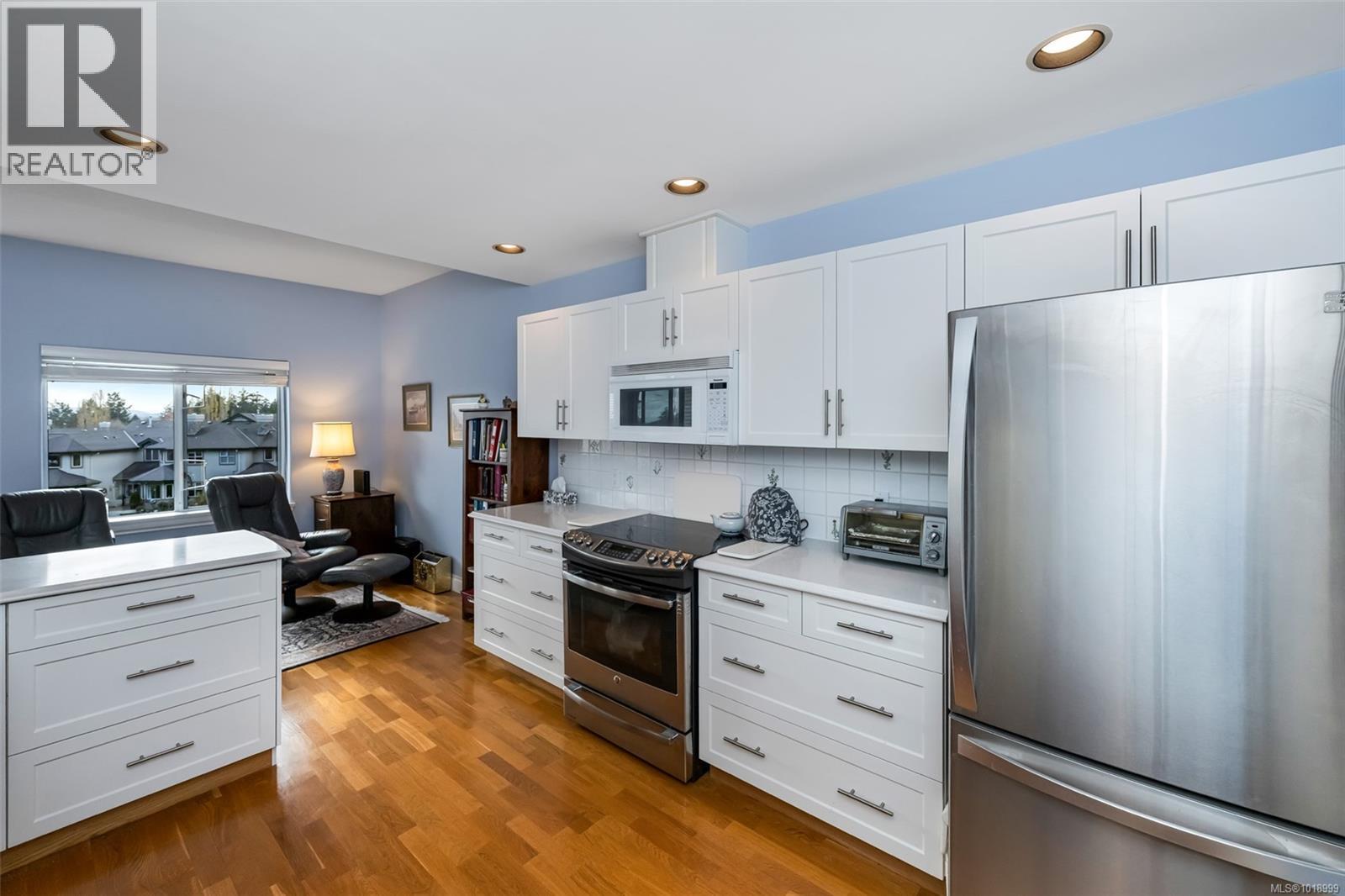 29 520 Marsett Place, Saanich