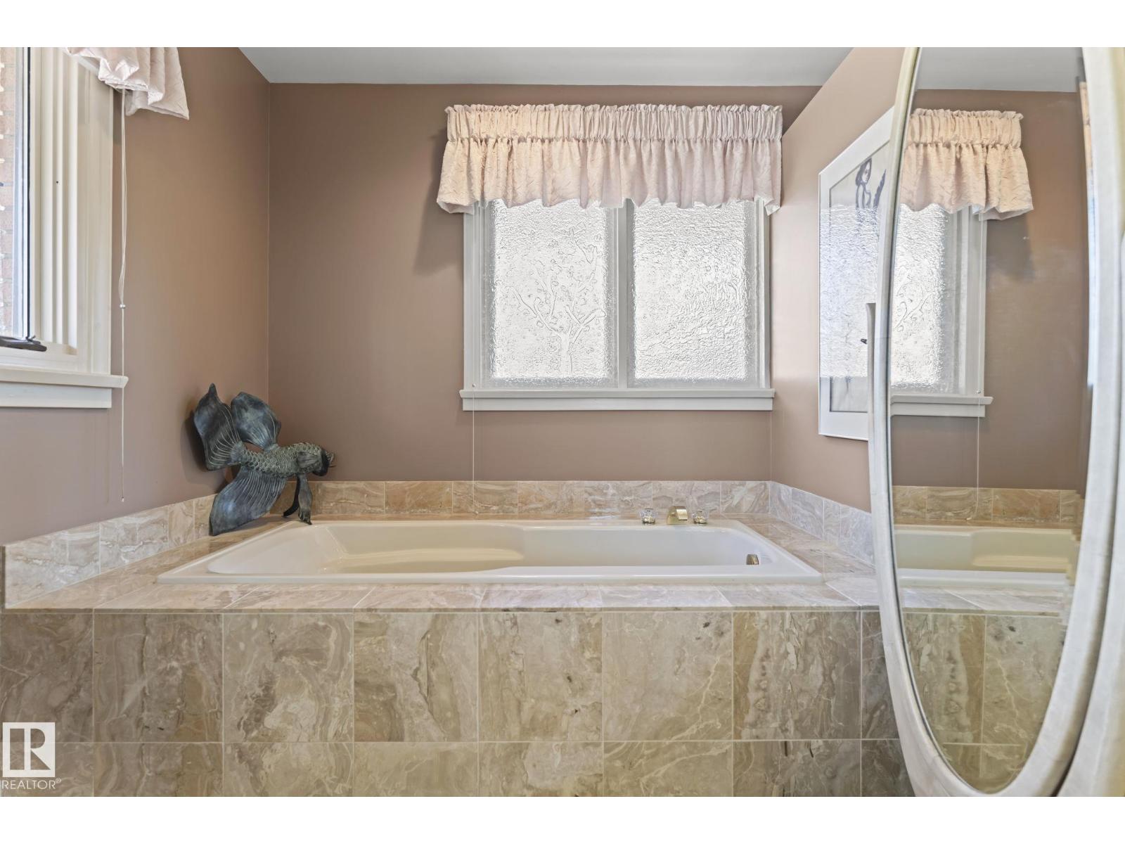 8 VALLEYVIEW PT NW, Edmonton