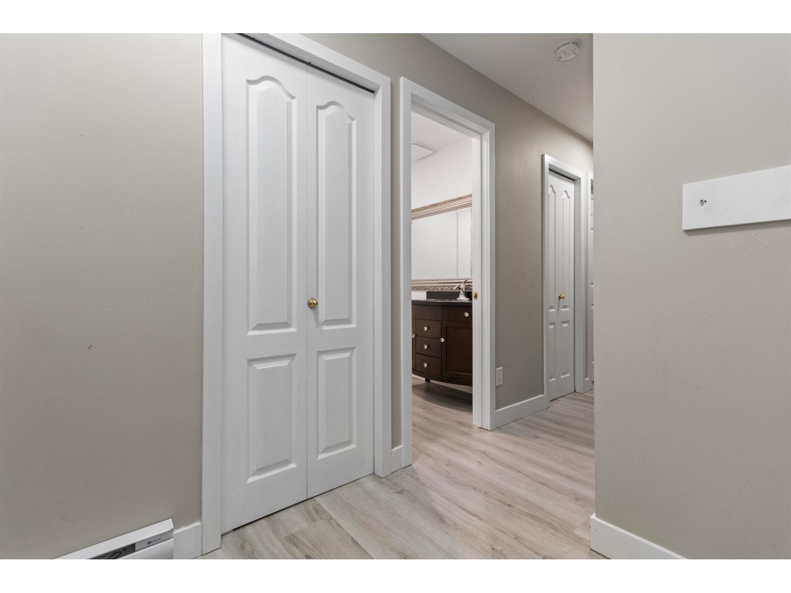 205 160 LILLOOET AVENUE, Harrison Hot Springs, Harrison Hot Springs