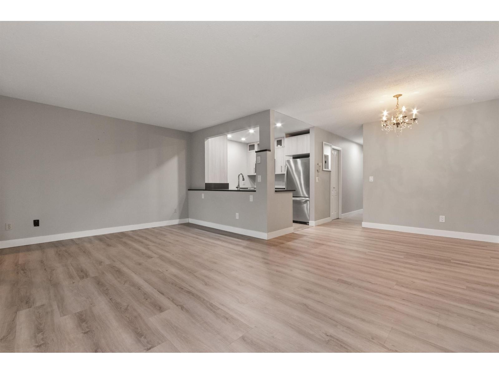 205 160 LILLOOET AVENUE, Harrison Hot Springs, Harrison Hot Springs