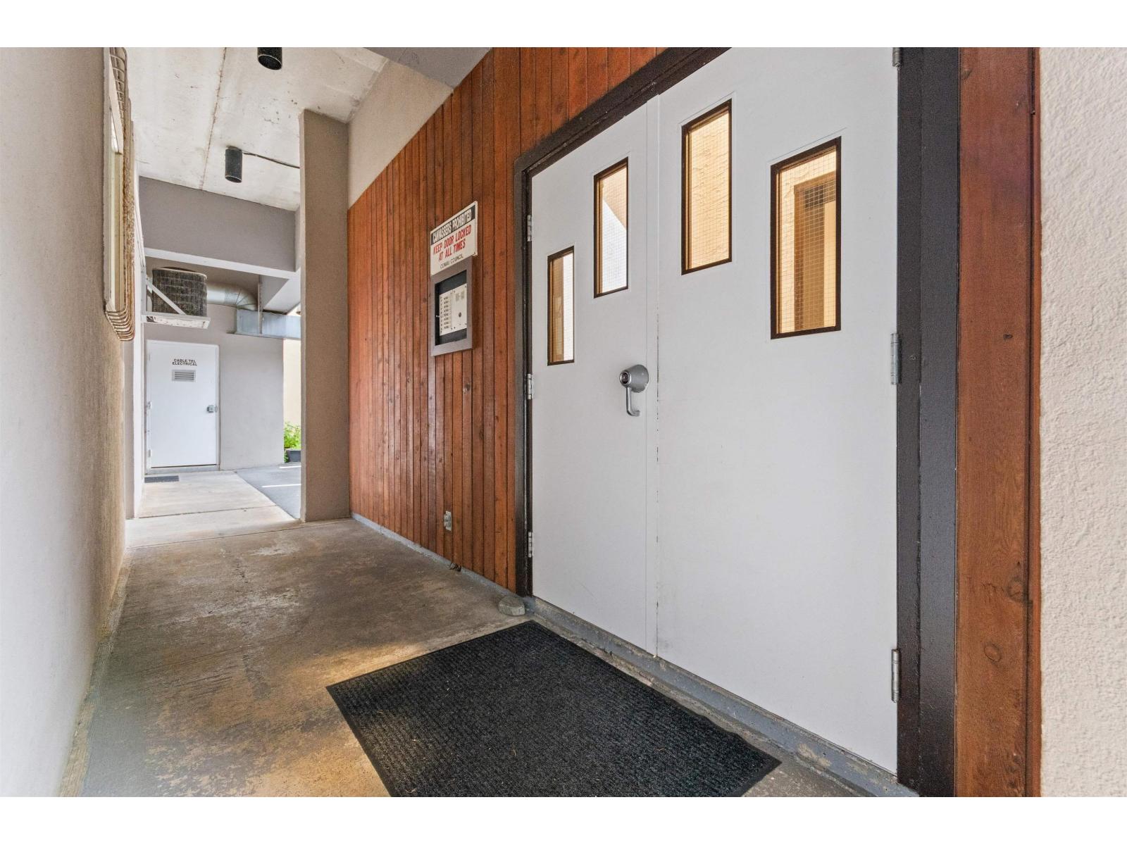 205 160 LILLOOET AVENUE, Harrison Hot Springs, Harrison Hot Springs