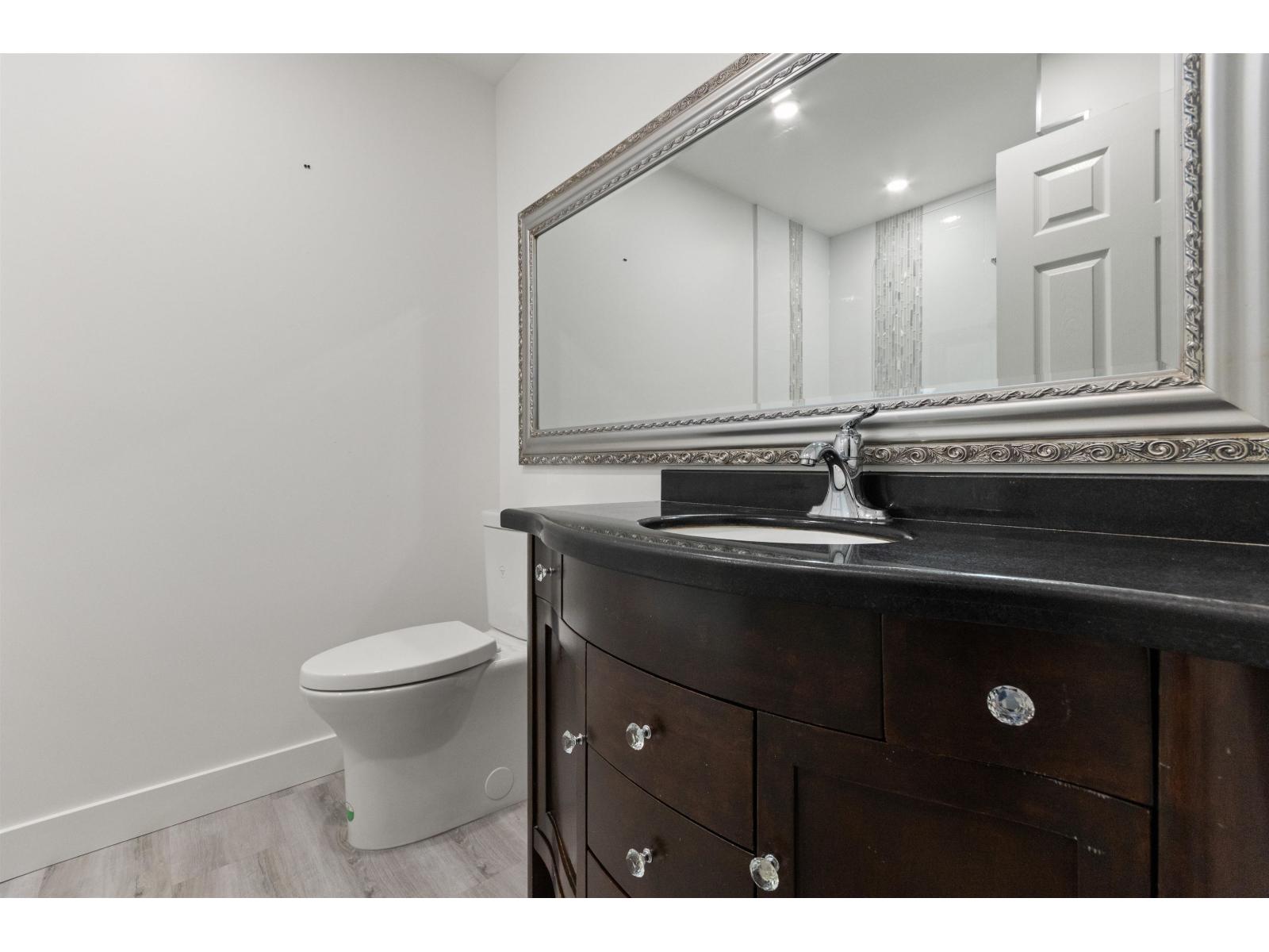 205 160 LILLOOET AVENUE, Harrison Hot Springs, Harrison Hot Springs