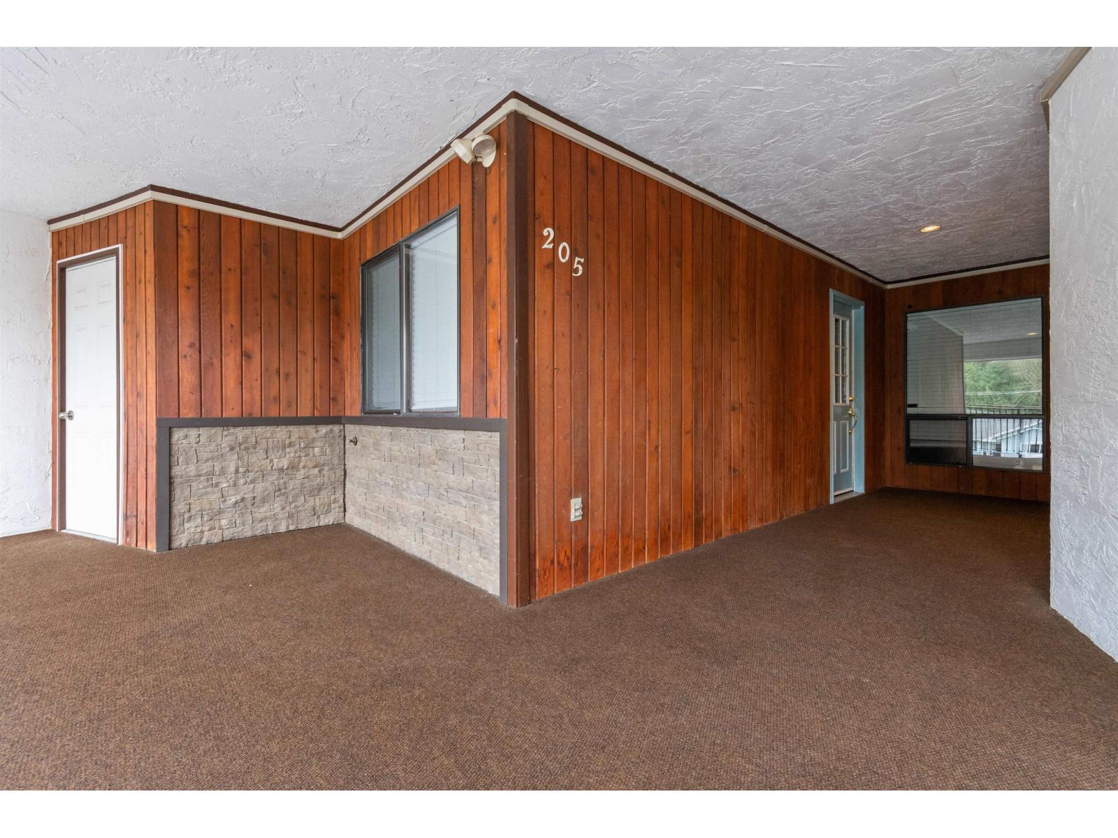 205 160 LILLOOET AVENUE, Harrison Hot Springs, Harrison Hot Springs