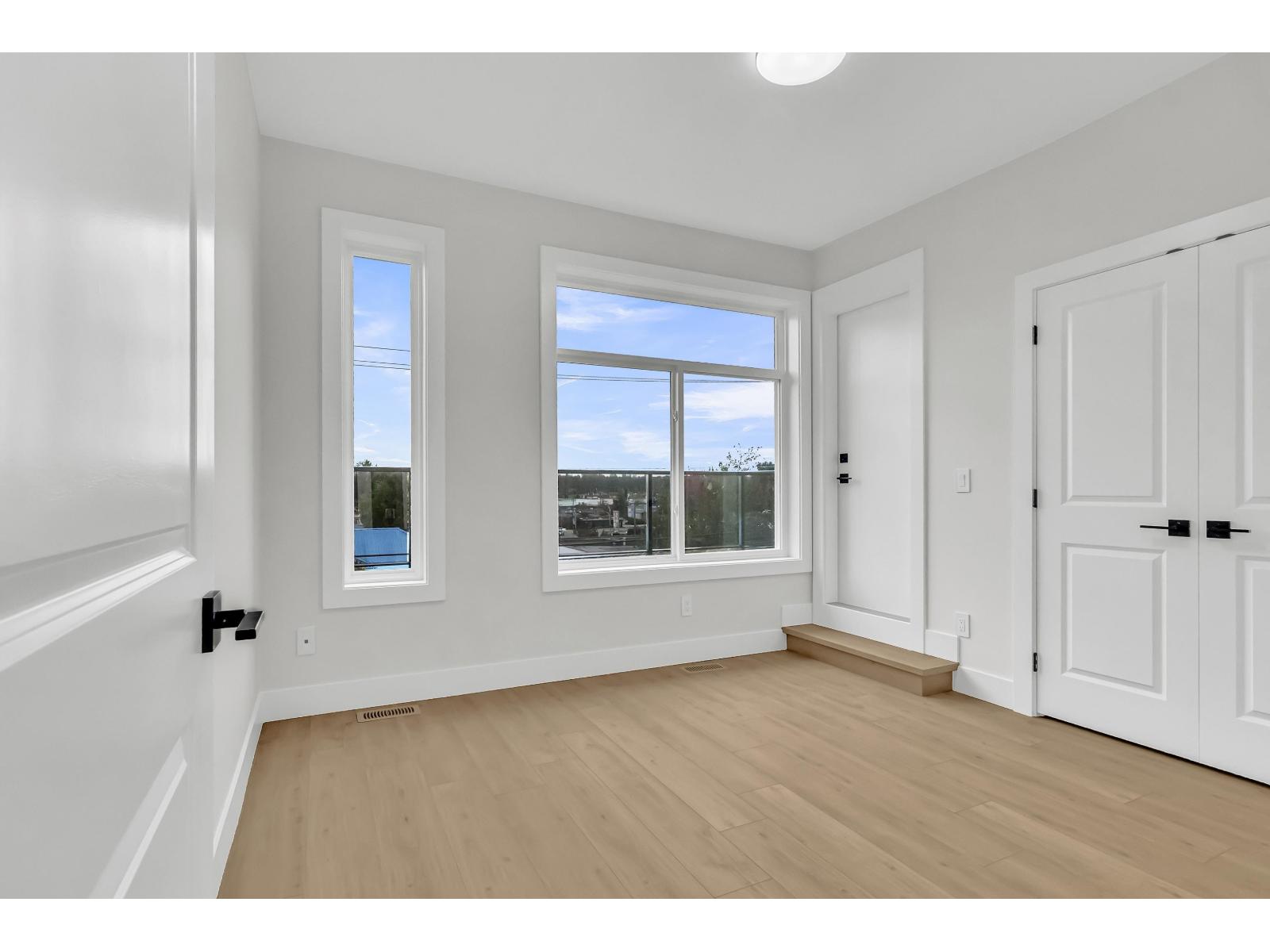 B 32729 FRASER CRESCENT, Mission