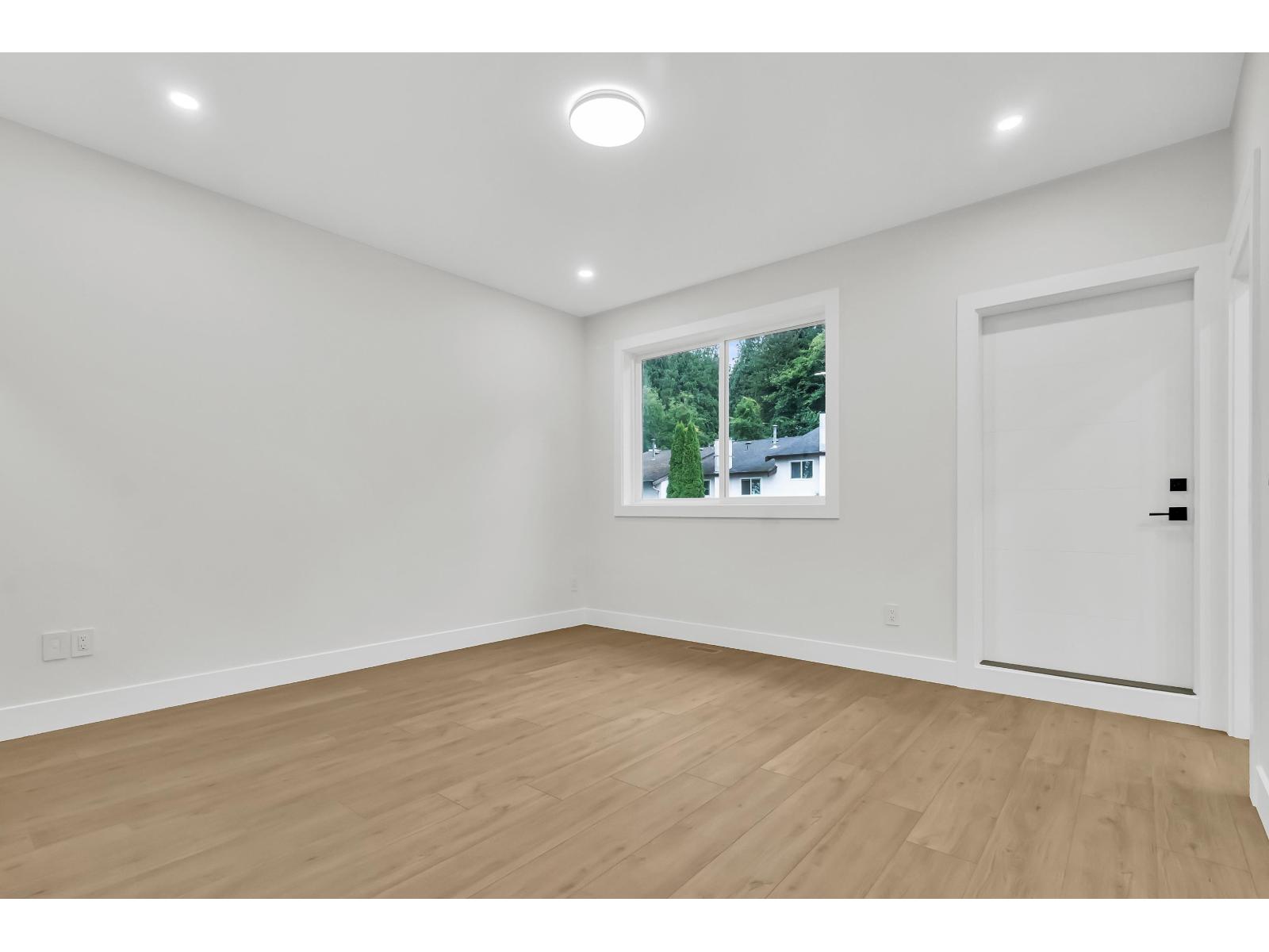 B 32729 FRASER CRESCENT, Mission