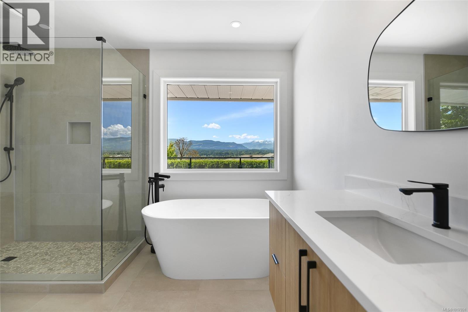 1547 Trumpeter Cres, Courtenay