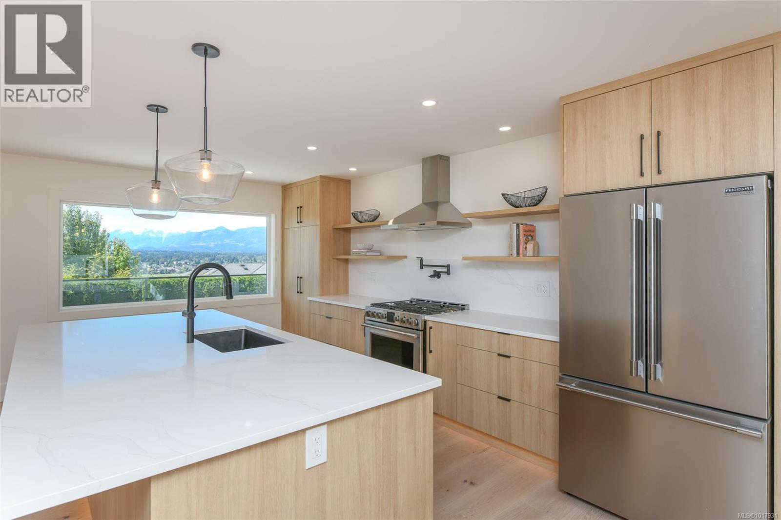 1547 Trumpeter Cres, Courtenay