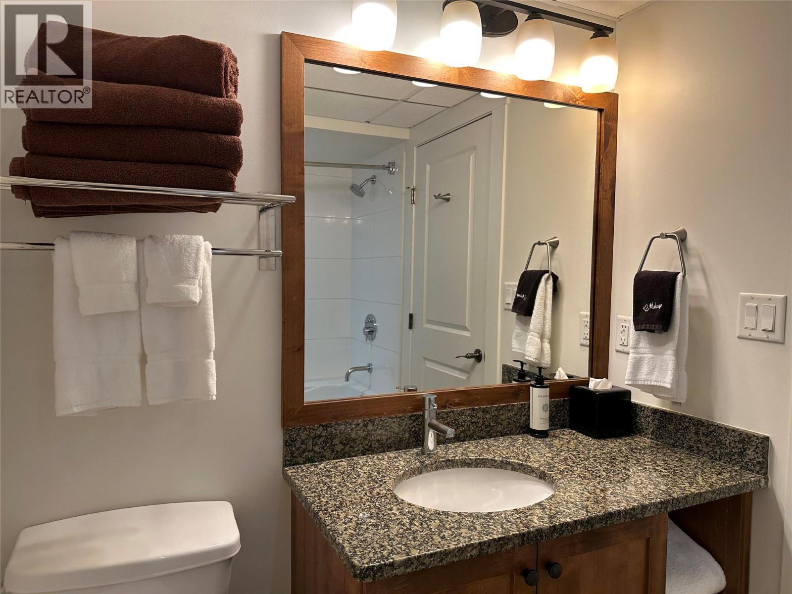 4200 LAKESHORE Drive Unit# 108, Osoyoos