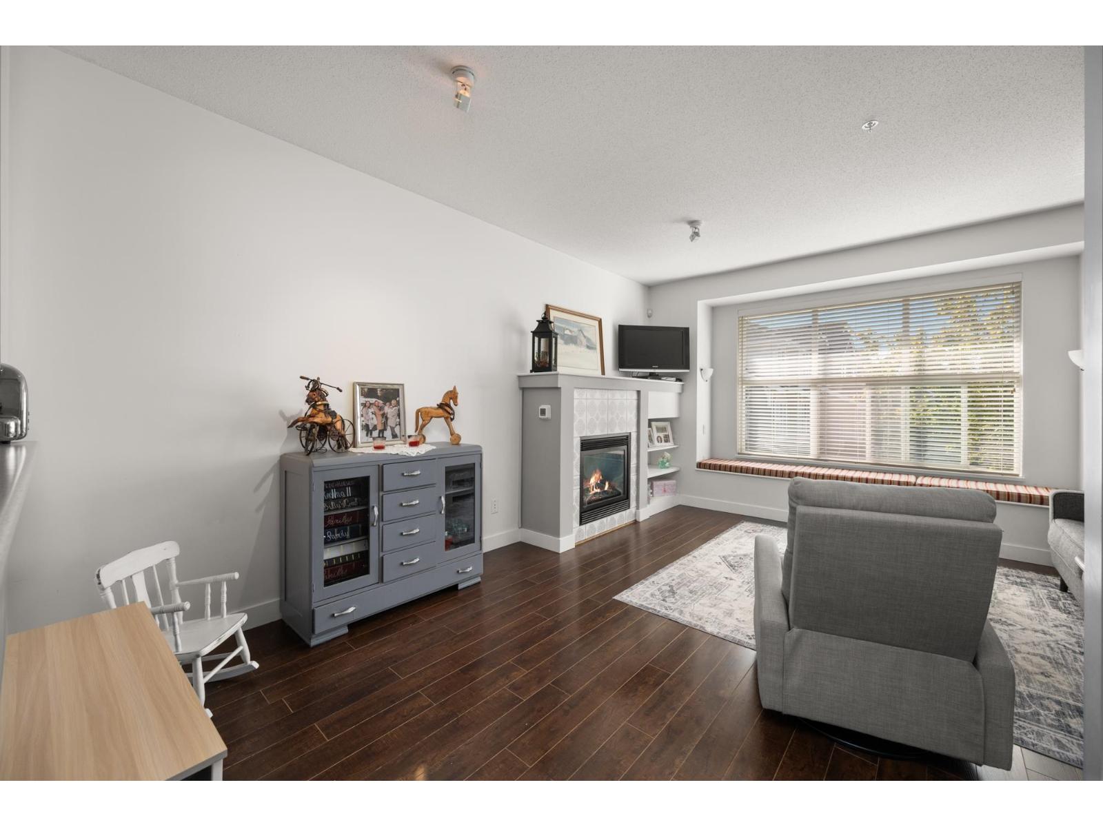 93 20460 66 AVENUE, Langley