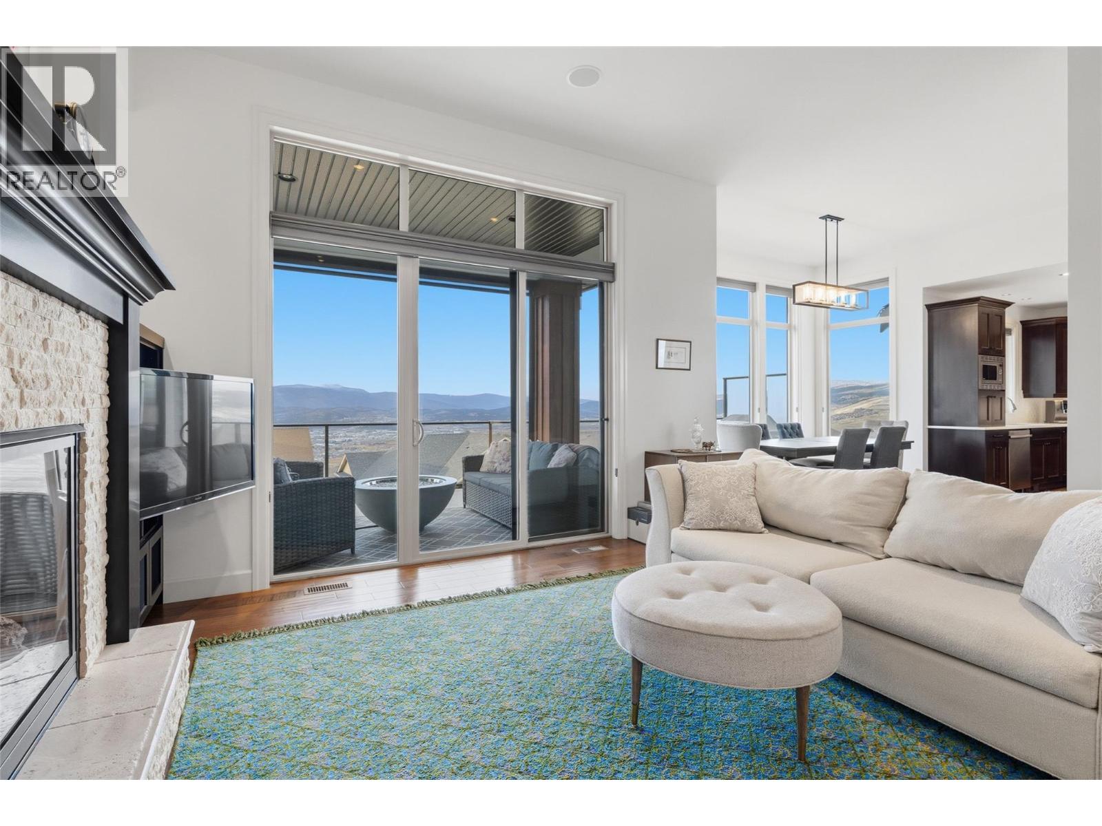  394 Prestwick Lane, Kelowna