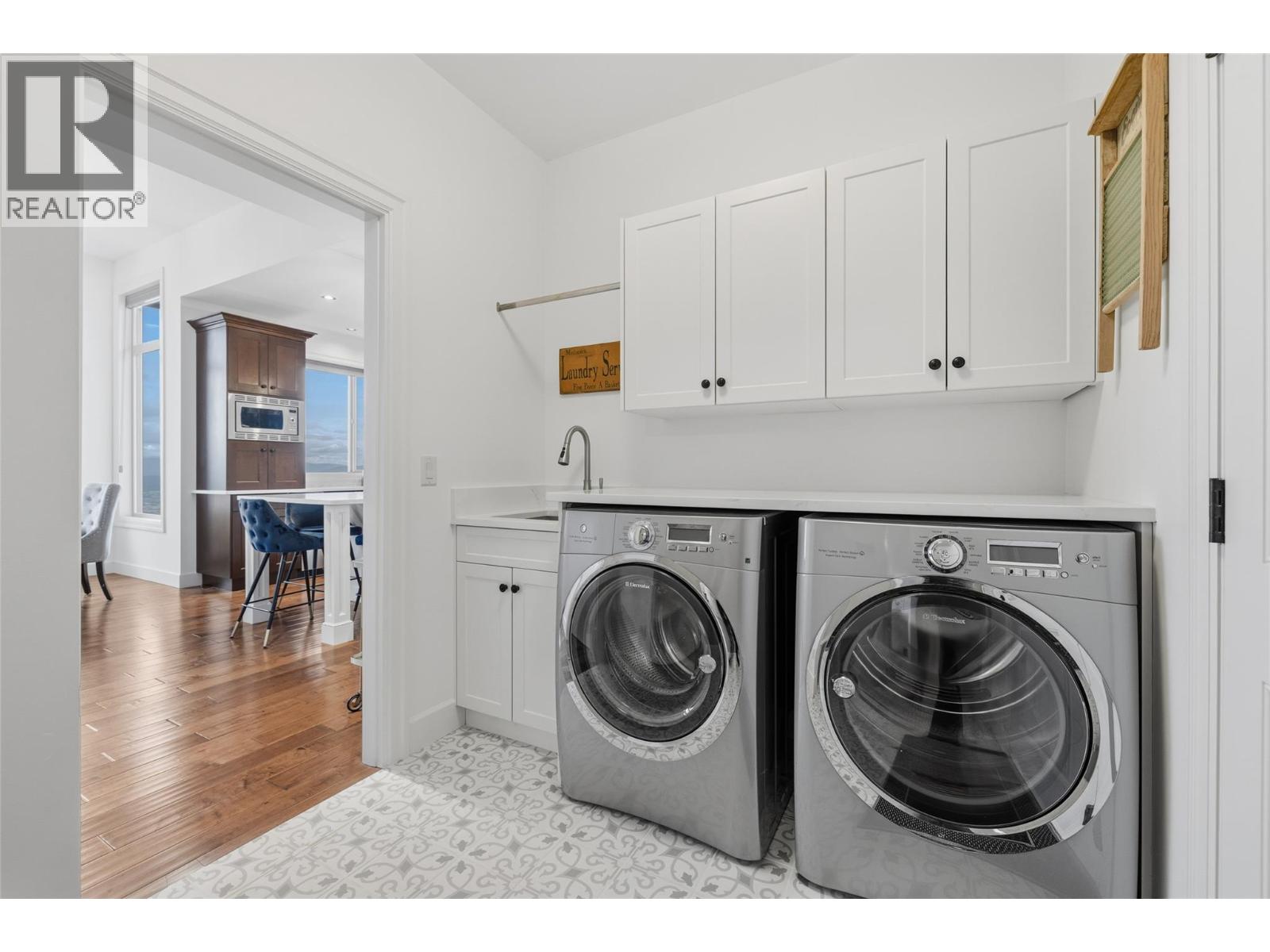  394 Prestwick Lane, Kelowna