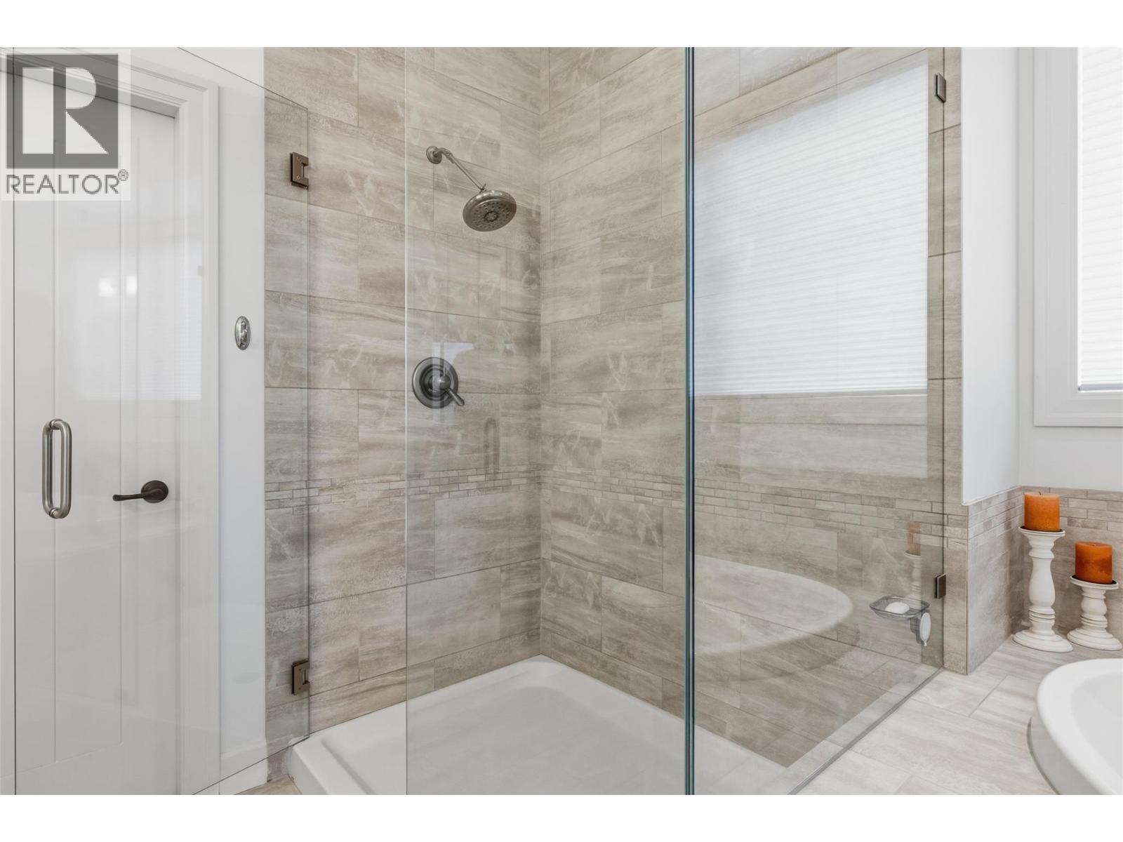  394 Prestwick Lane, Kelowna