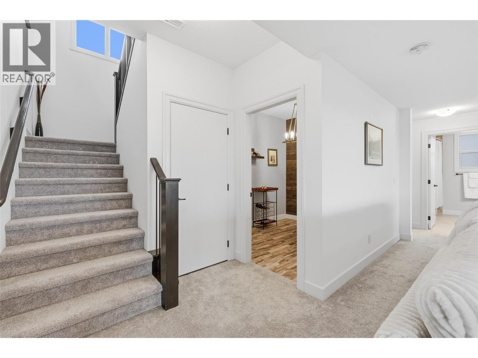  394 Prestwick Lane, Kelowna