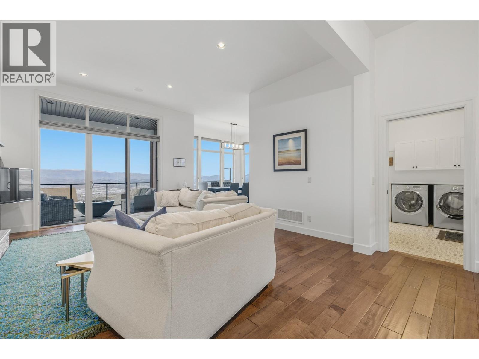  394 Prestwick Lane, Kelowna