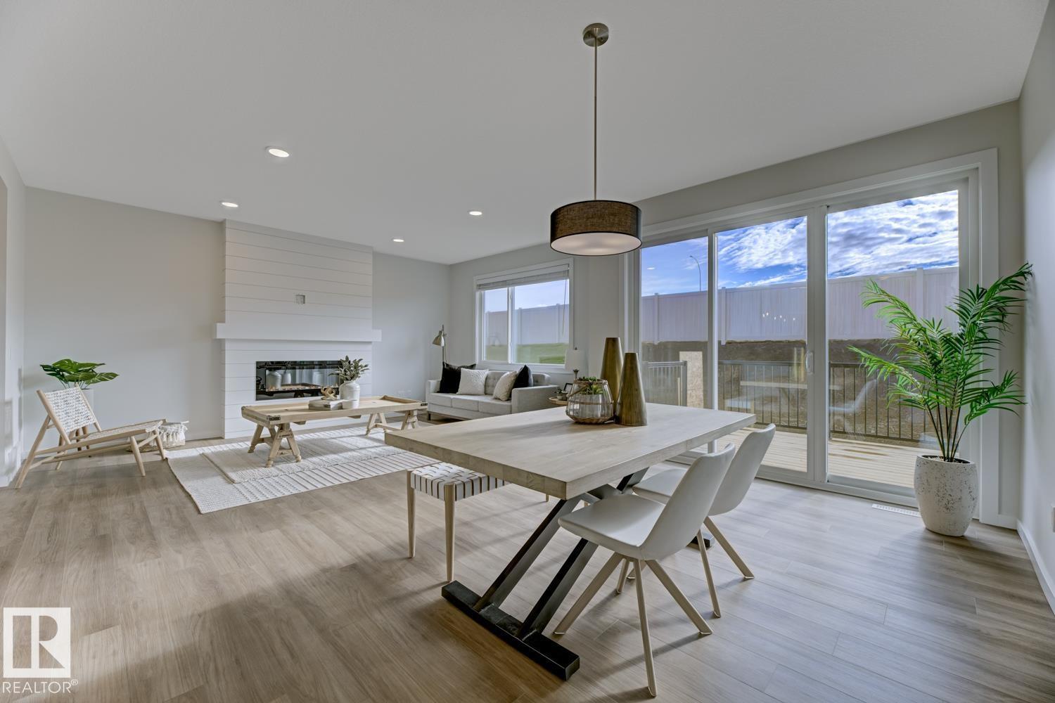 20711 24 AV NW, Edmonton