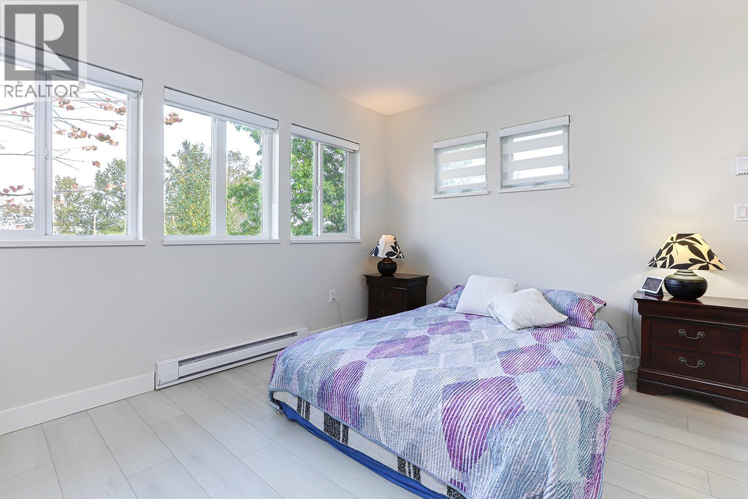 47 160 PEMBINA STREET, New Westminster