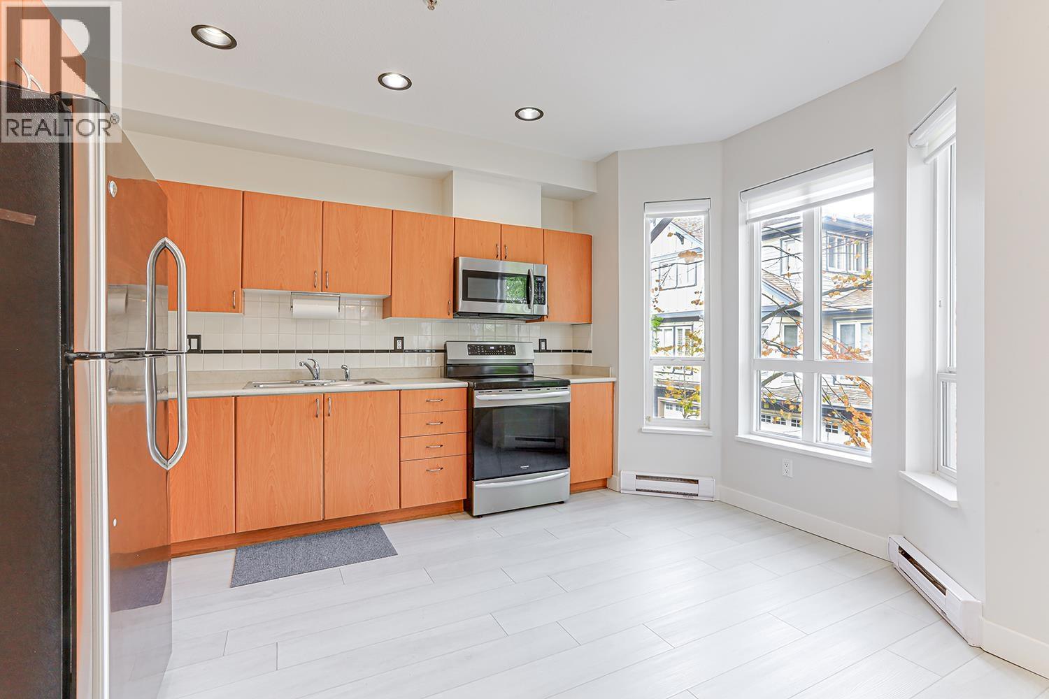 47 160 PEMBINA STREET, New Westminster