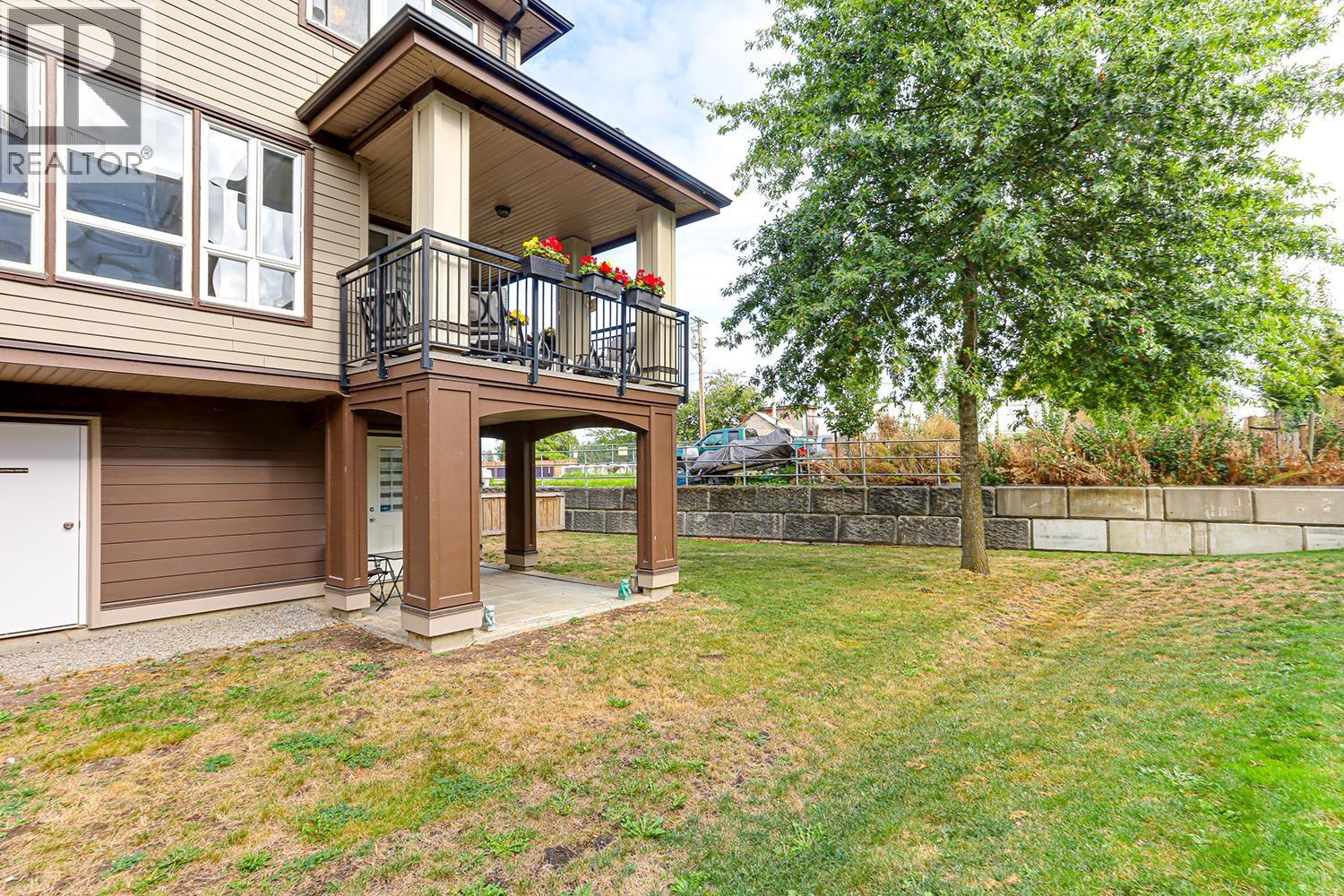 47 160 PEMBINA STREET, New Westminster