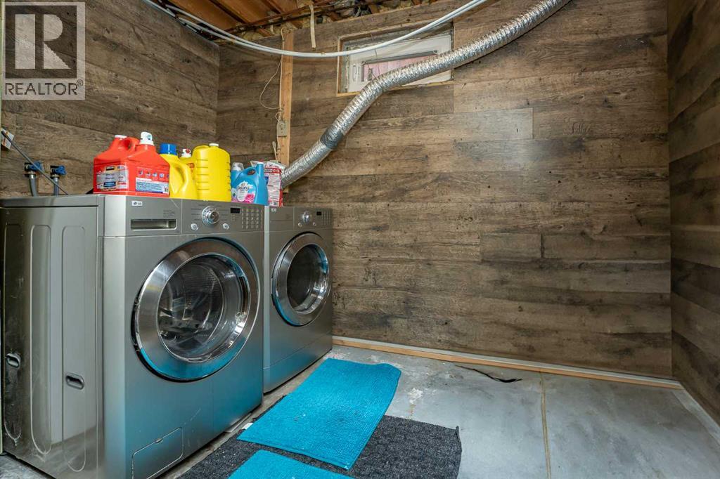 Single Family House 4 Level for Sale in  Castleglen Road NE Castleridge Calgary 