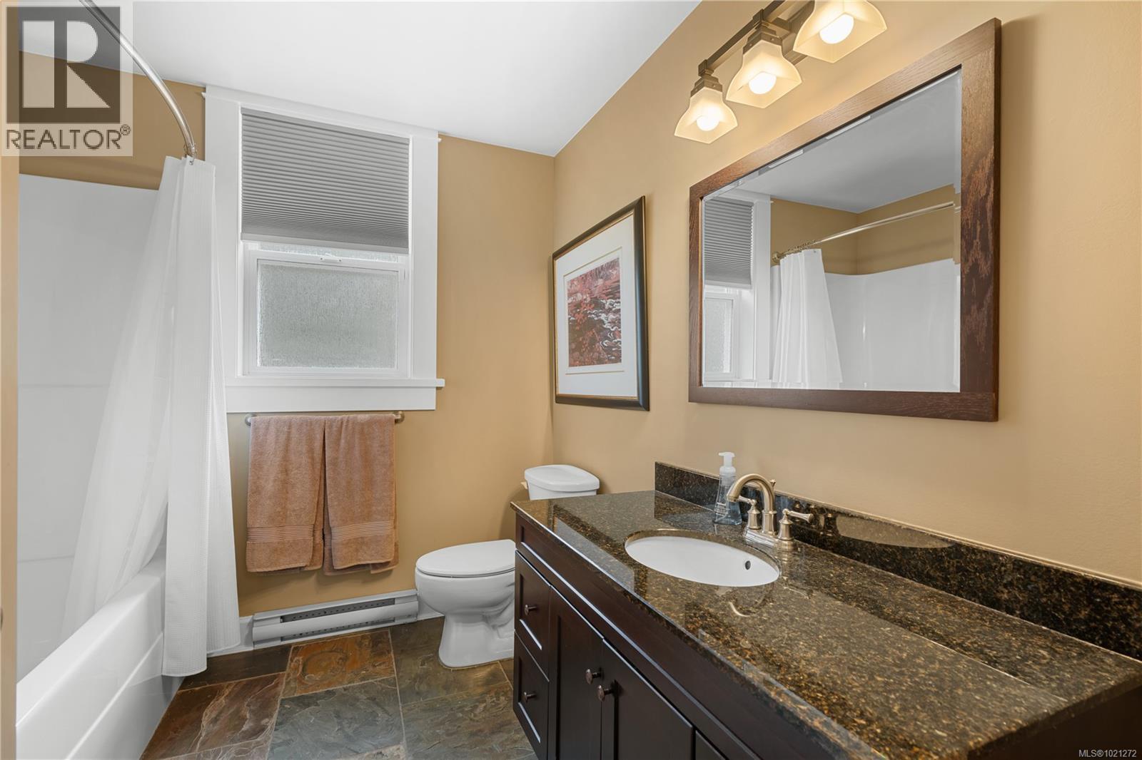  441 Glendower Road, Saanich