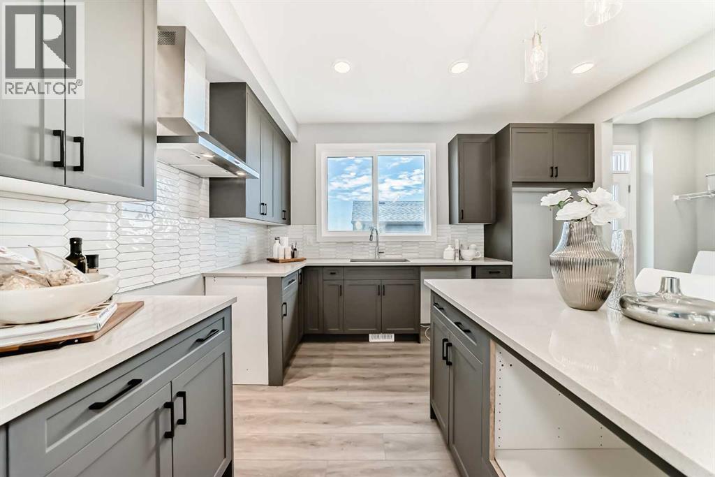 Single Family House for Sale in  Bartlett Way SE Rangeview Calgary 