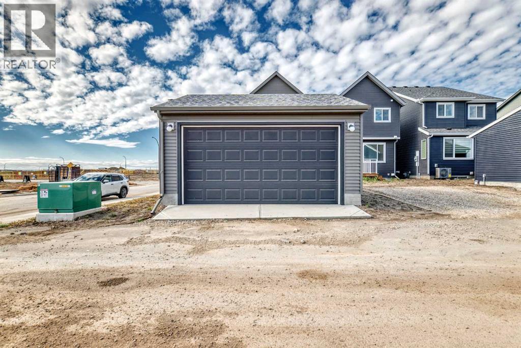 Single Family House for Sale in  Bartlett Way SE Rangeview Calgary 