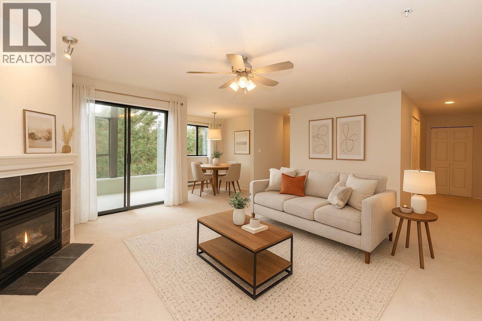 309 175 E 10TH STREET, North Vancouver