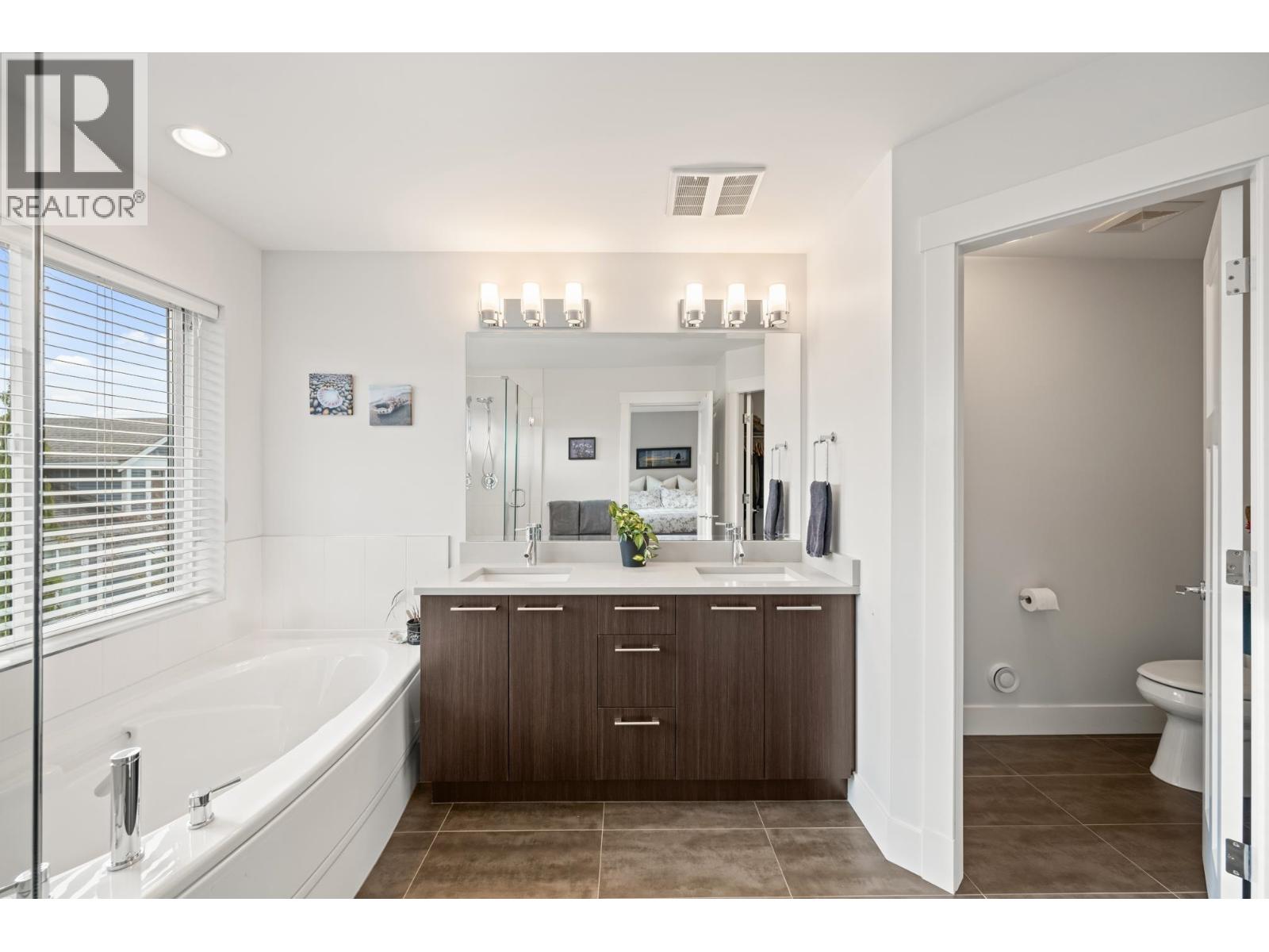 4676 BLUE HERON Way, Tsawwassen