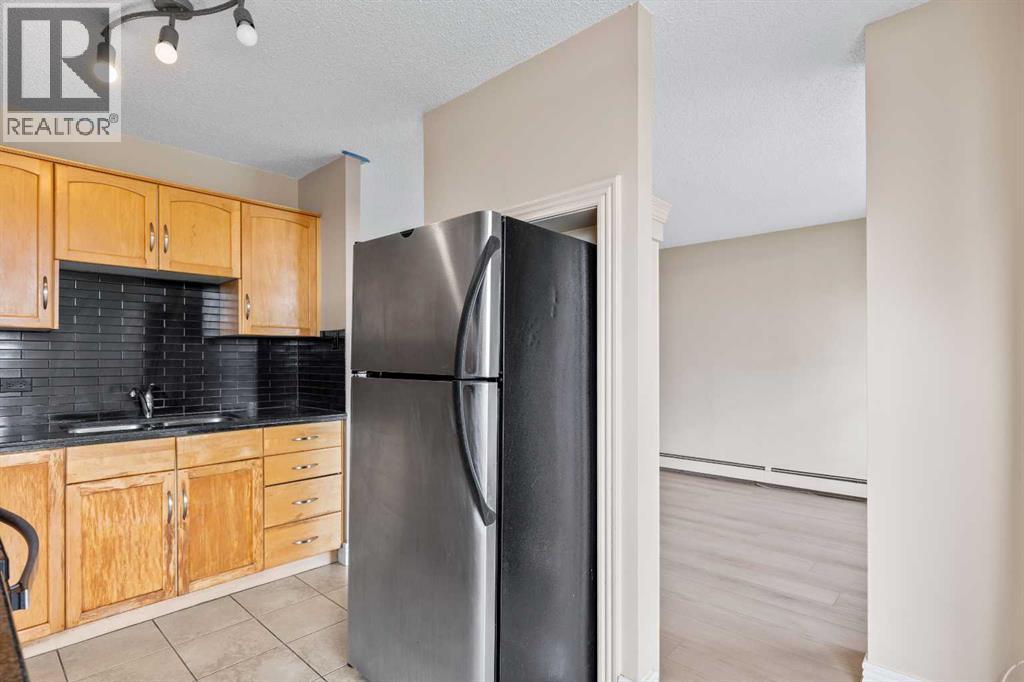 704, 1123 13 Avenue SW, Calgary, Alberta