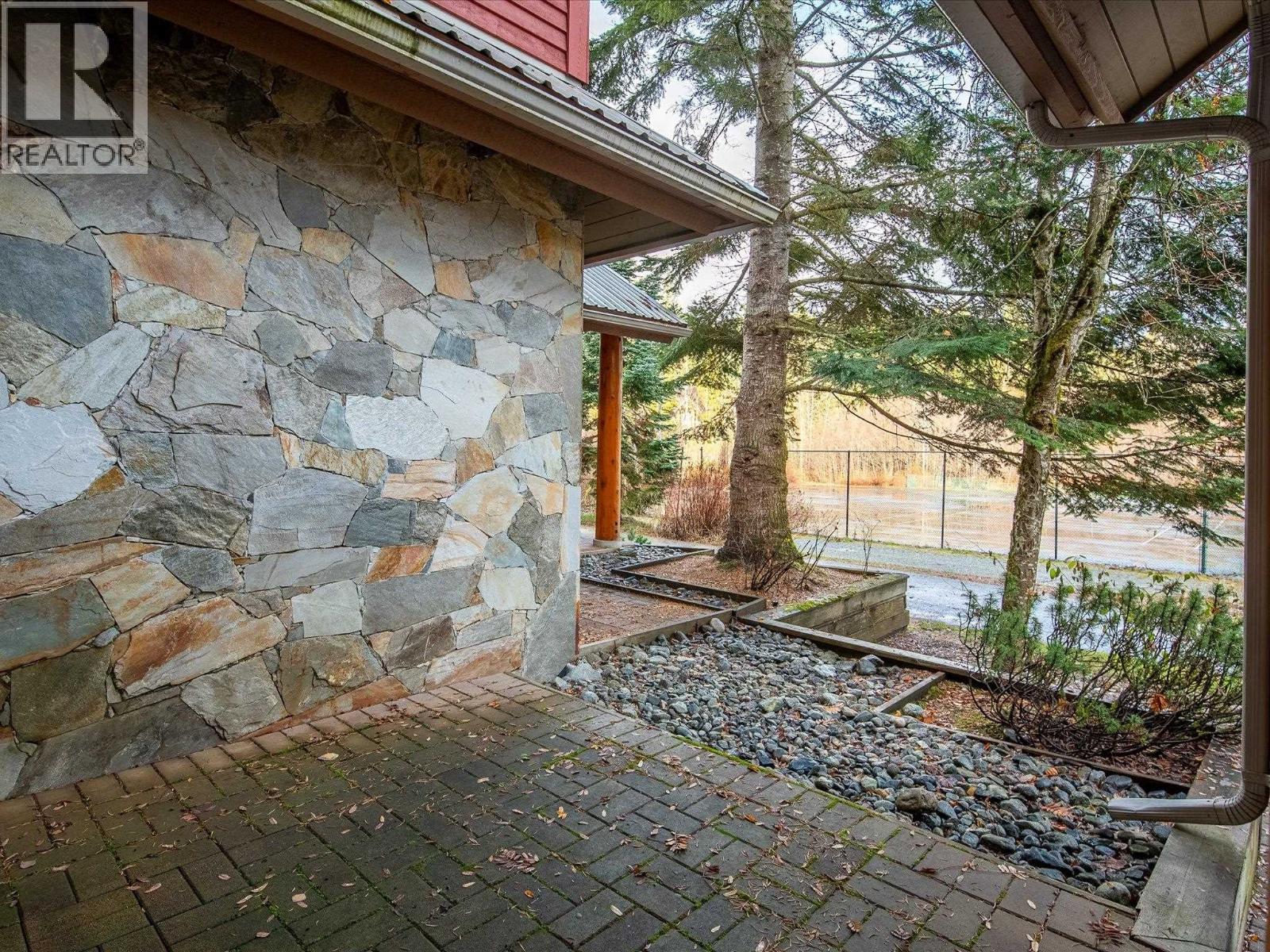 7 4385 NORTHLANDS BOULEVARD, Whistler