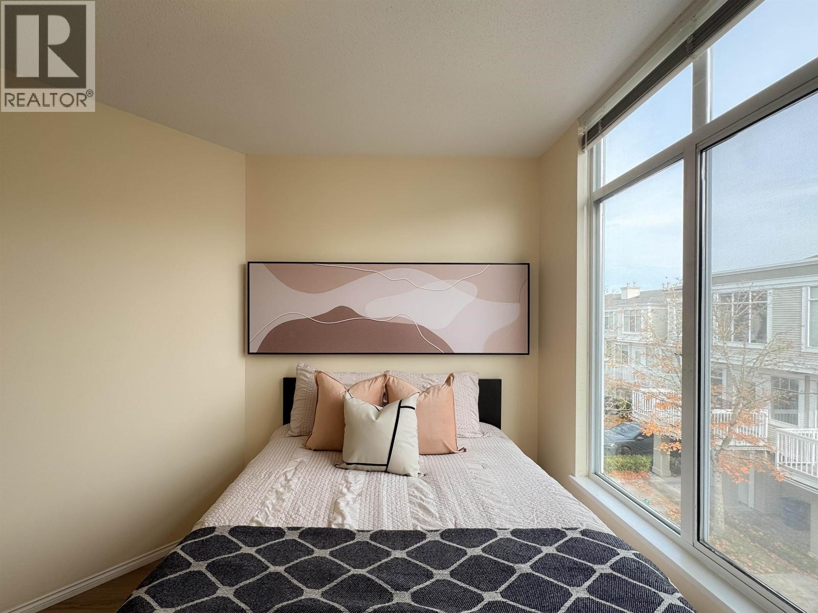 22 6333 NO. 1 ROAD, Richmond