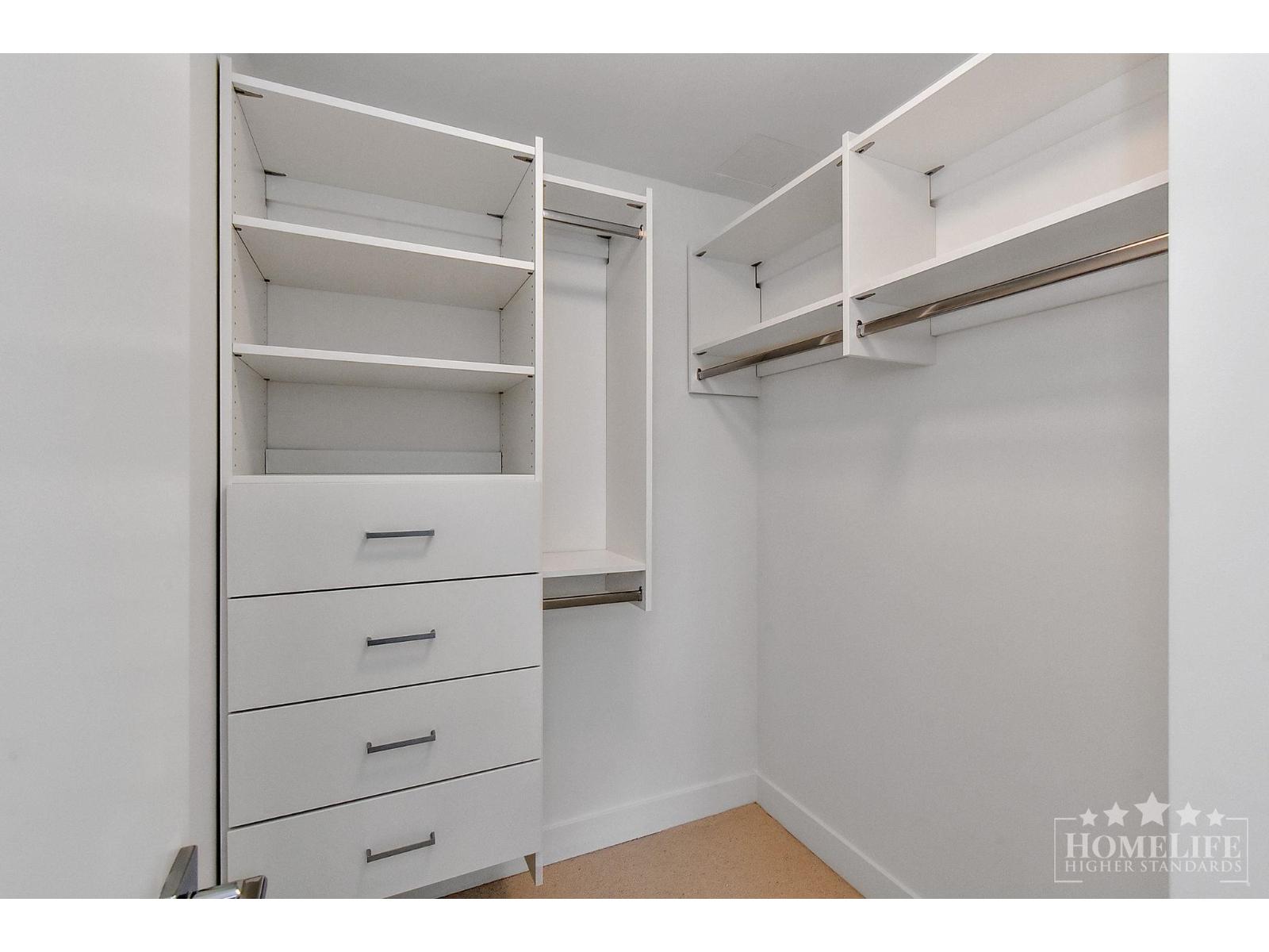 307 1588 JOHNSTON ROAD, White Rock