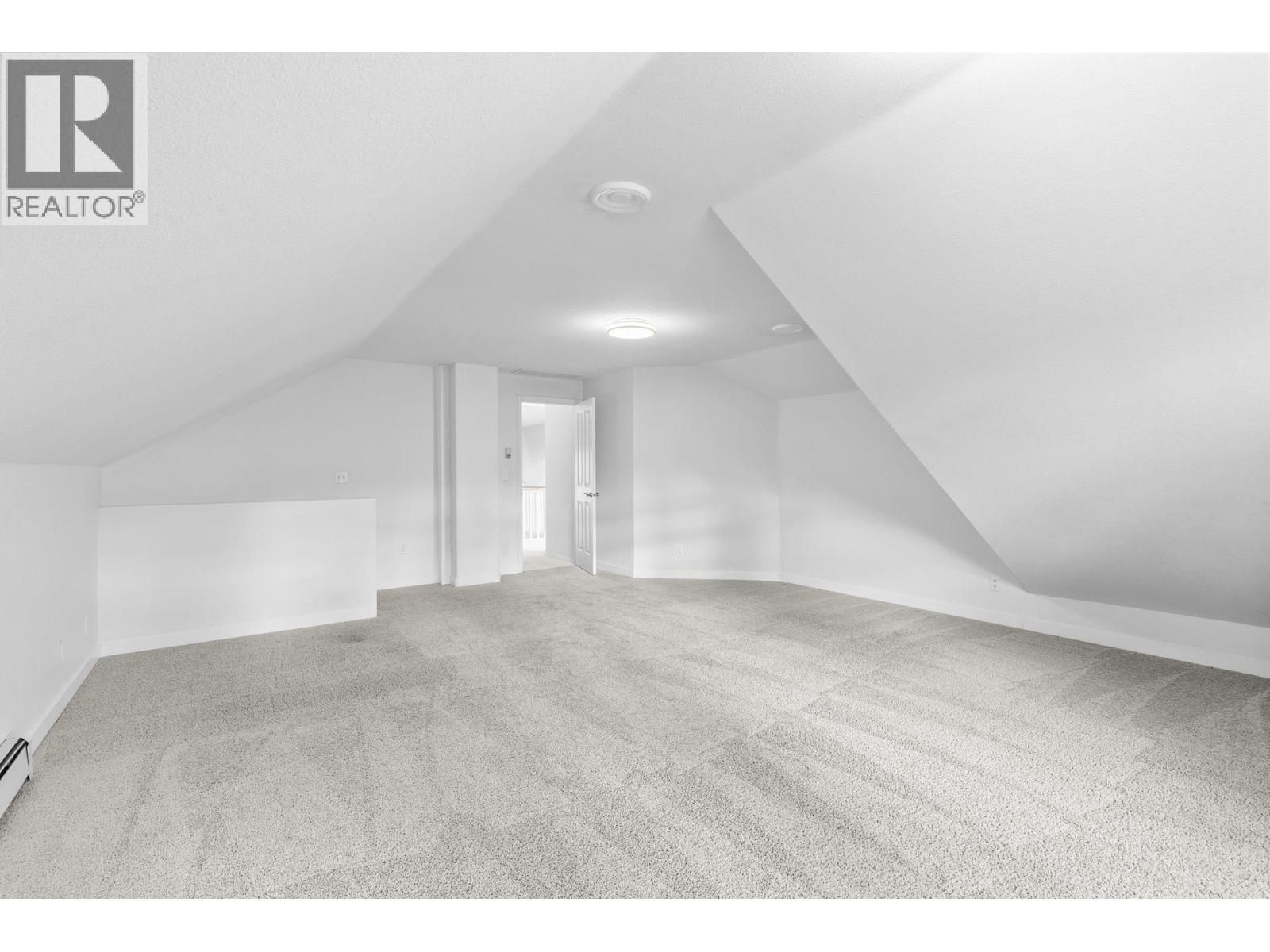  3932 Lakevale Place, Kelowna