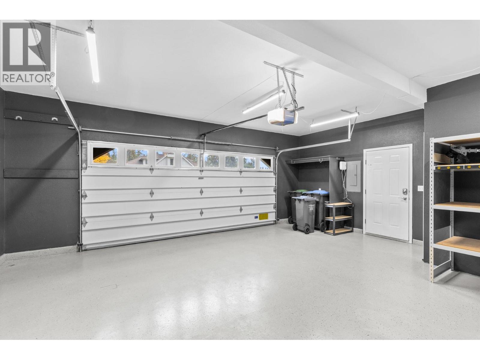  3932 Lakevale Place, Kelowna