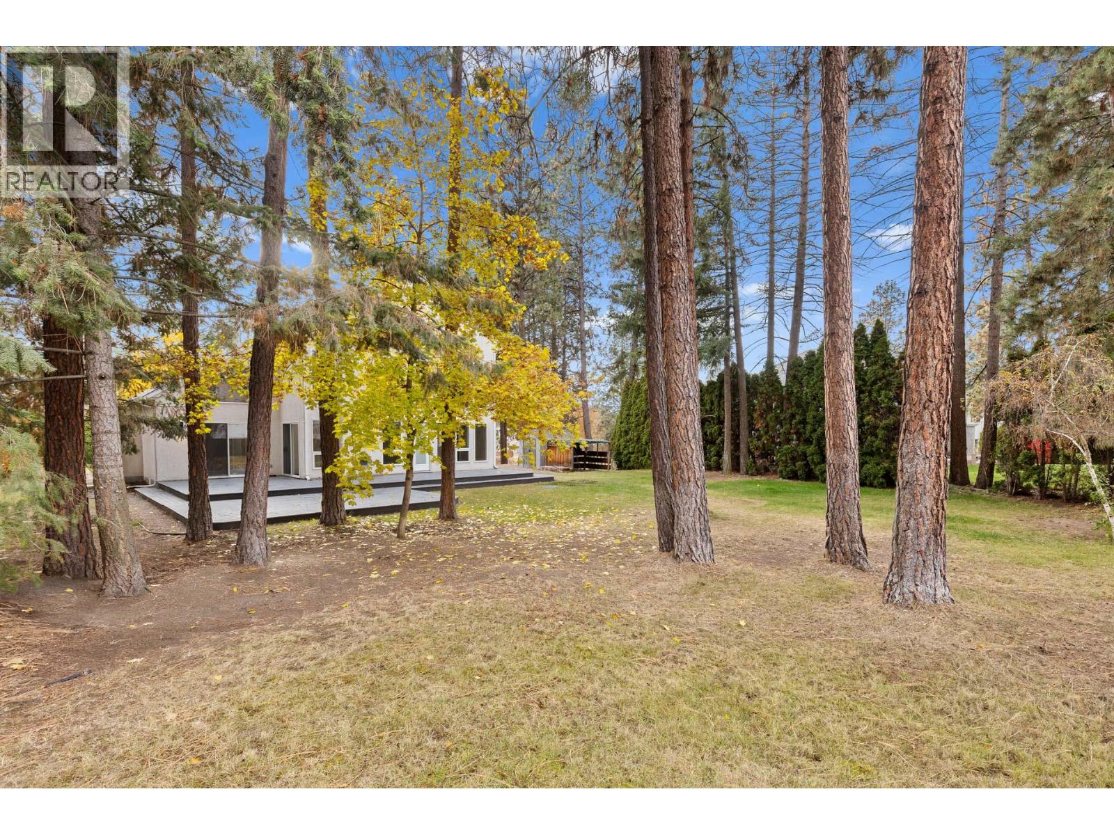  3932 Lakevale Place, Kelowna