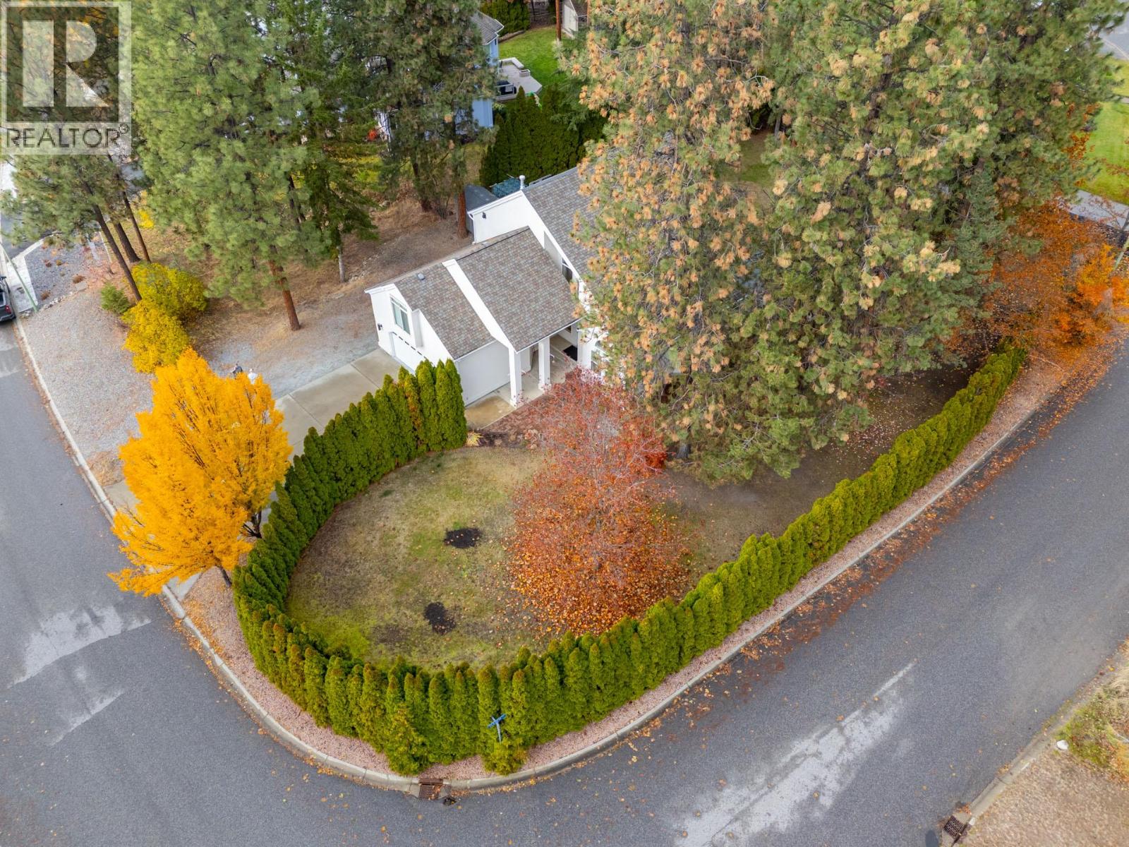  3932 Lakevale Place, Kelowna
