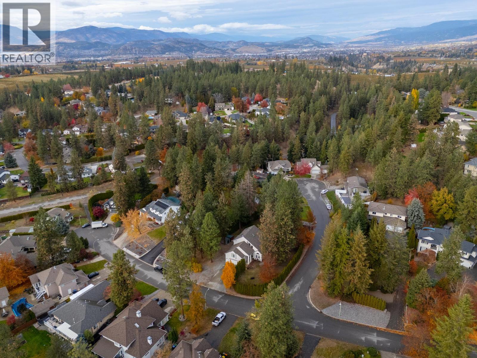  3932 Lakevale Place, Kelowna