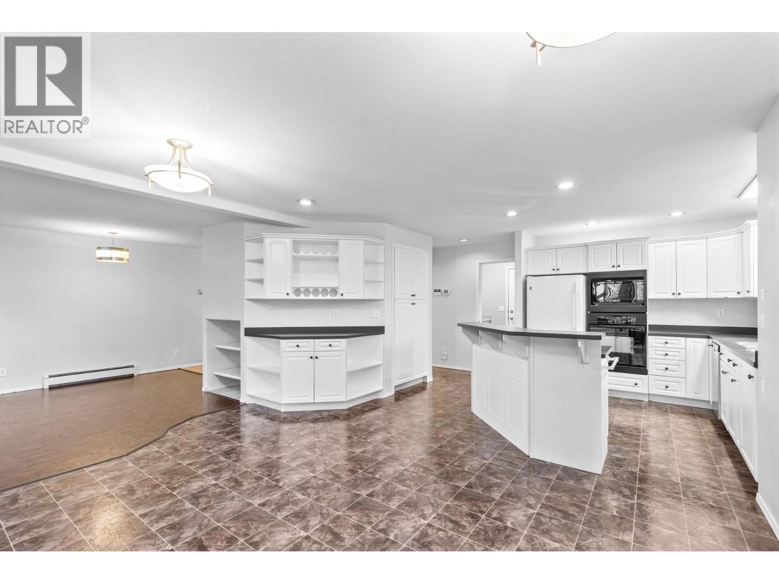  3932 Lakevale Place, Kelowna