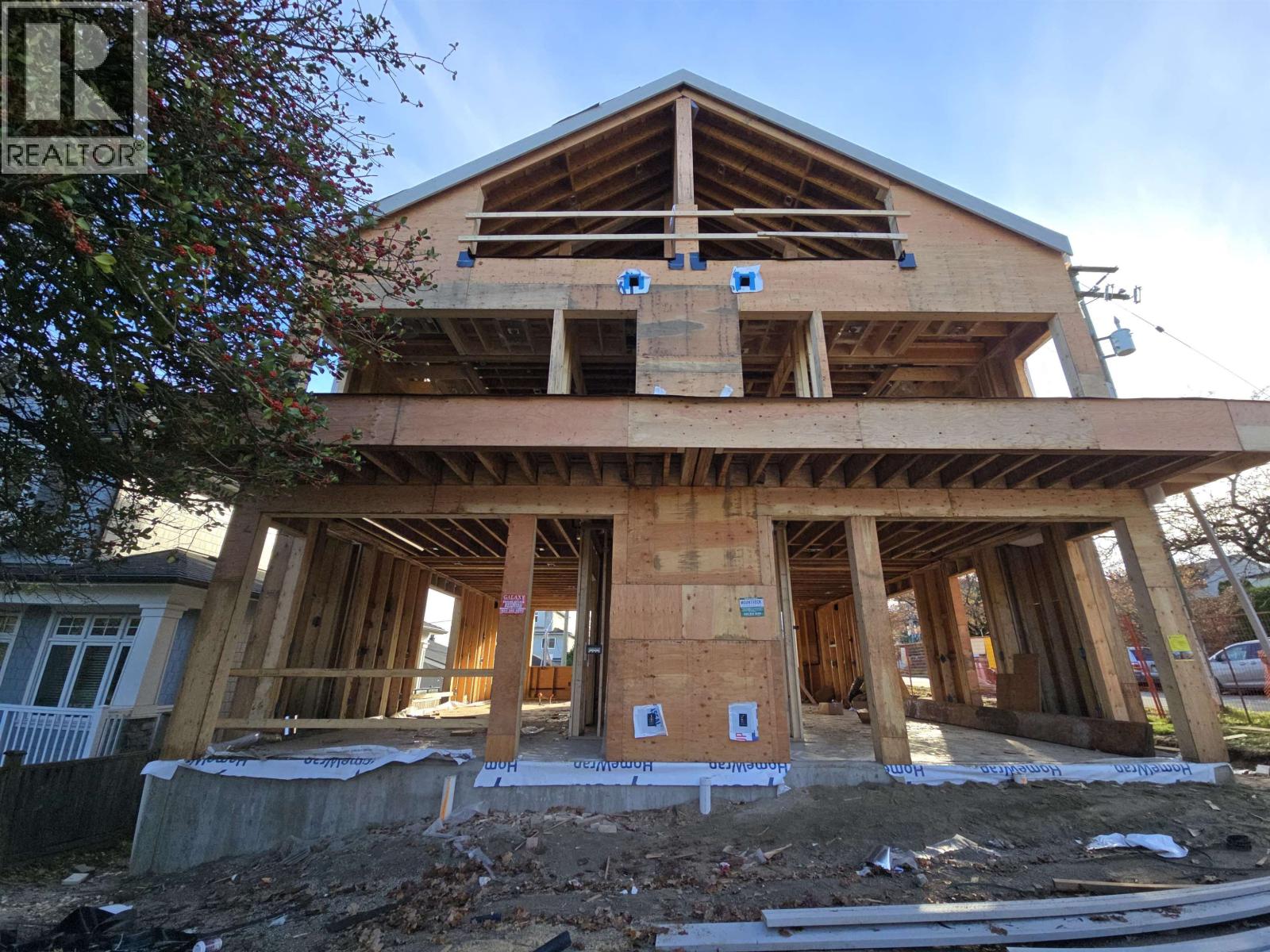 98 W 37TH AVENUE, Vancouver