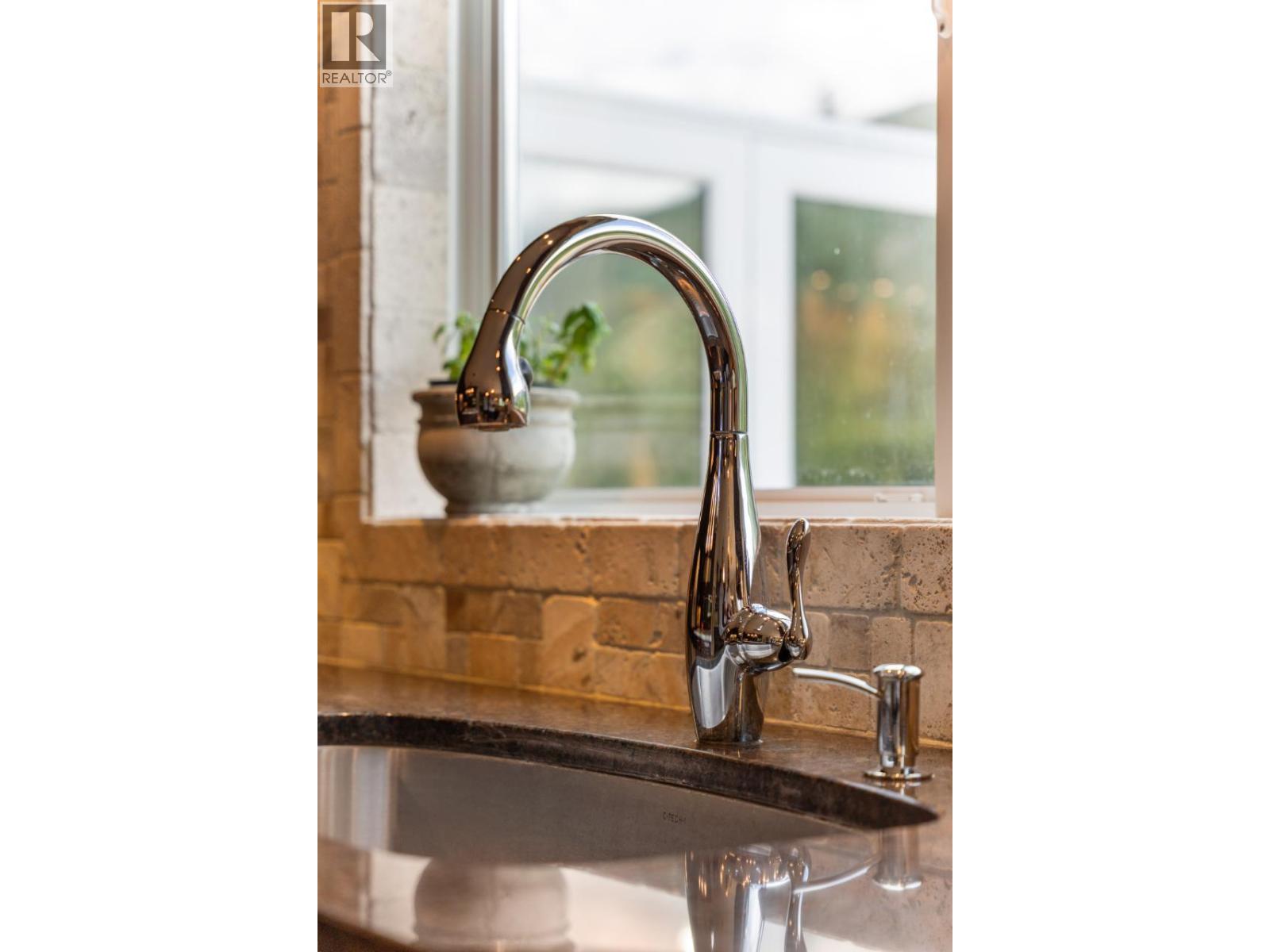 1480 NIGHTHAWK Drive, Castlegar