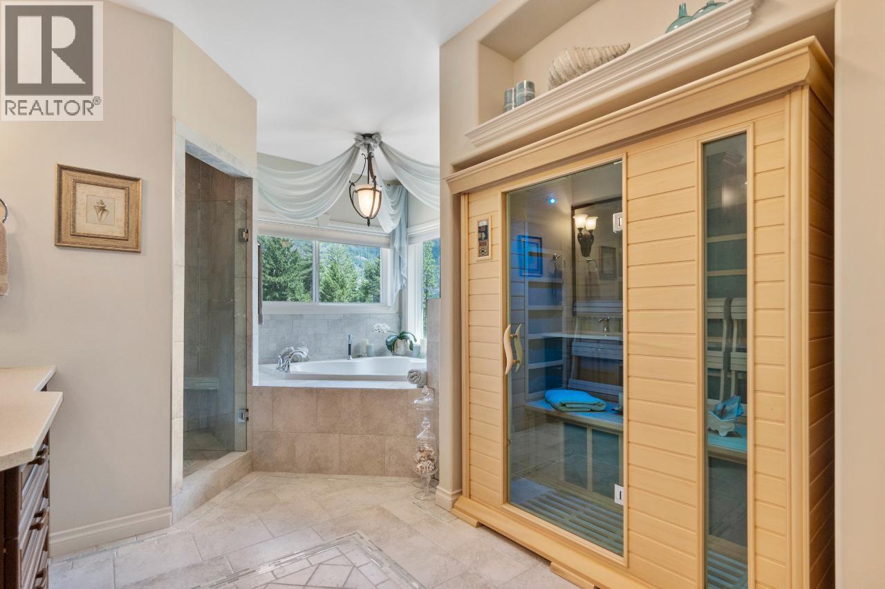 1480 NIGHTHAWK Drive, Castlegar