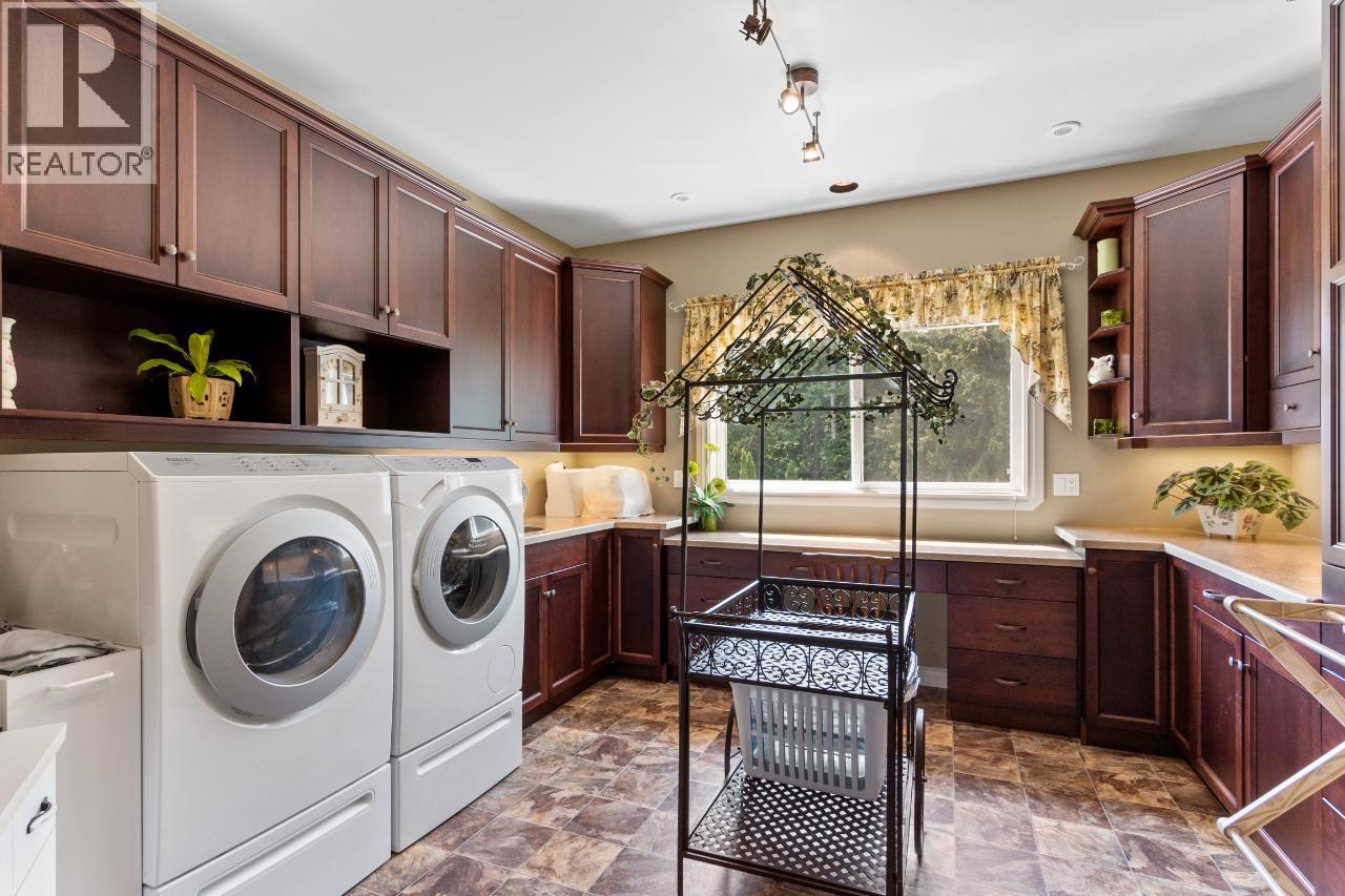 1480 NIGHTHAWK Drive - 41