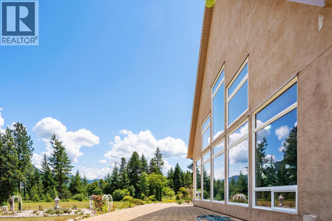 1480 NIGHTHAWK Drive, Castlegar