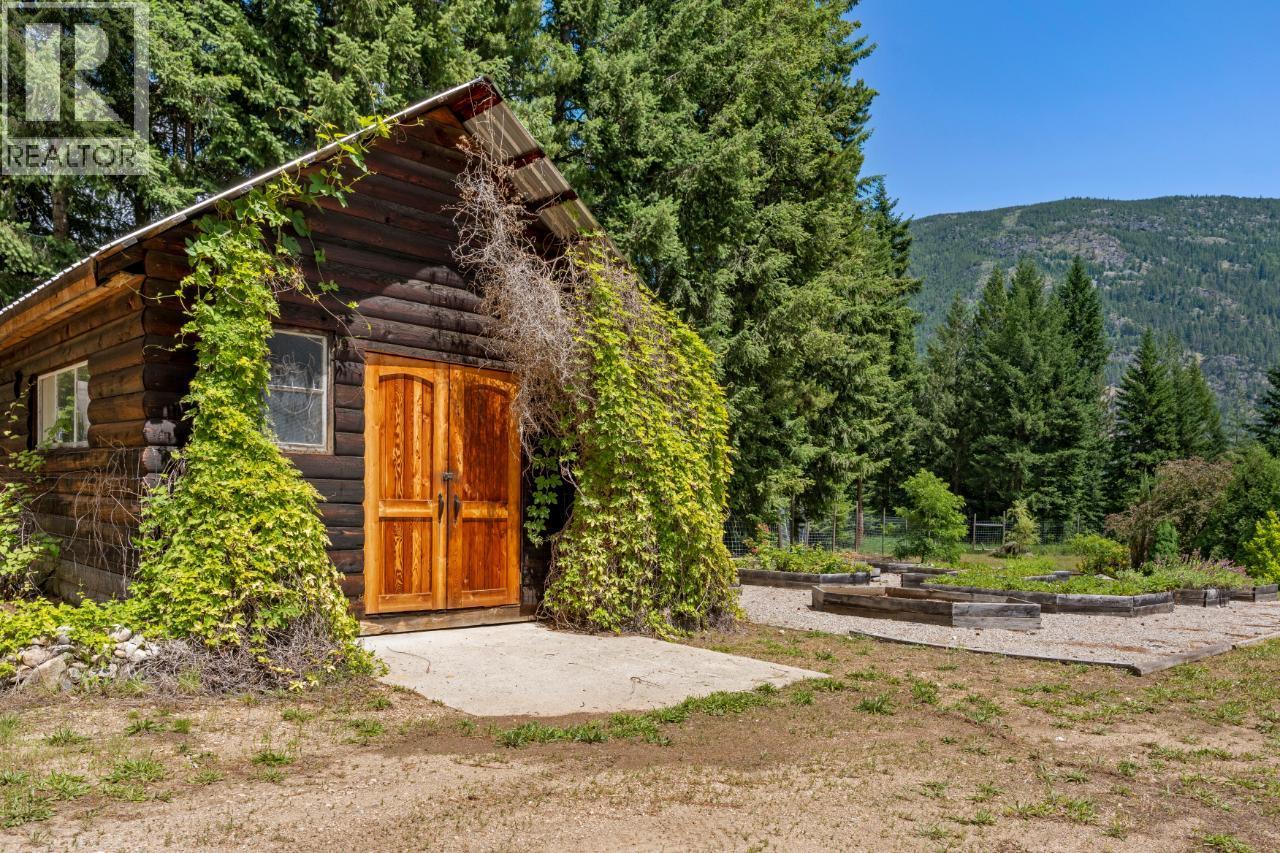 1480 NIGHTHAWK Drive, Castlegar