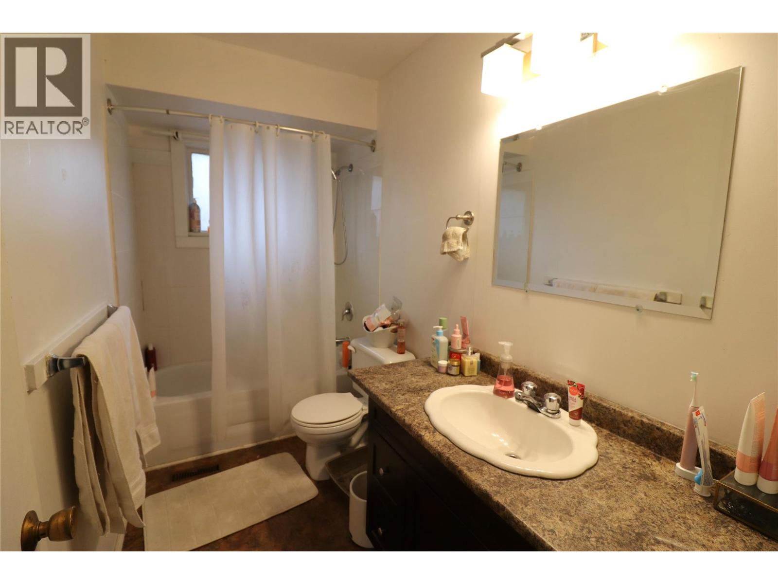 158/160 VICARS ROAD - 8