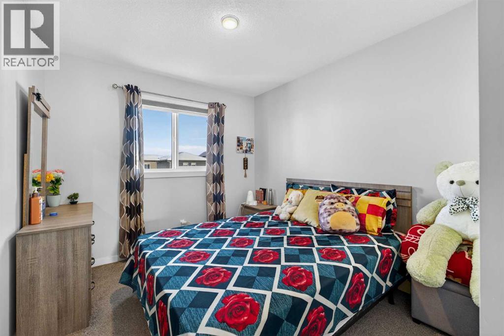 Single Family House for Sale in  Savanna Drive NE Saddle Ridge Calgary 