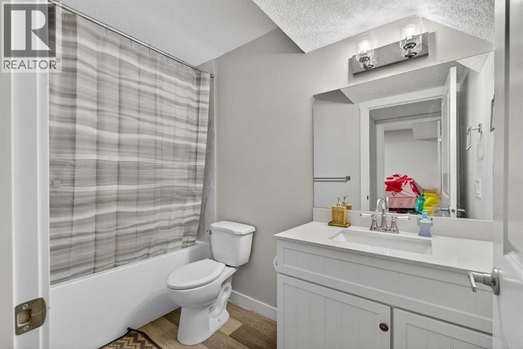 Single Family House for Sale in  Savanna Drive NE Saddle Ridge Calgary 